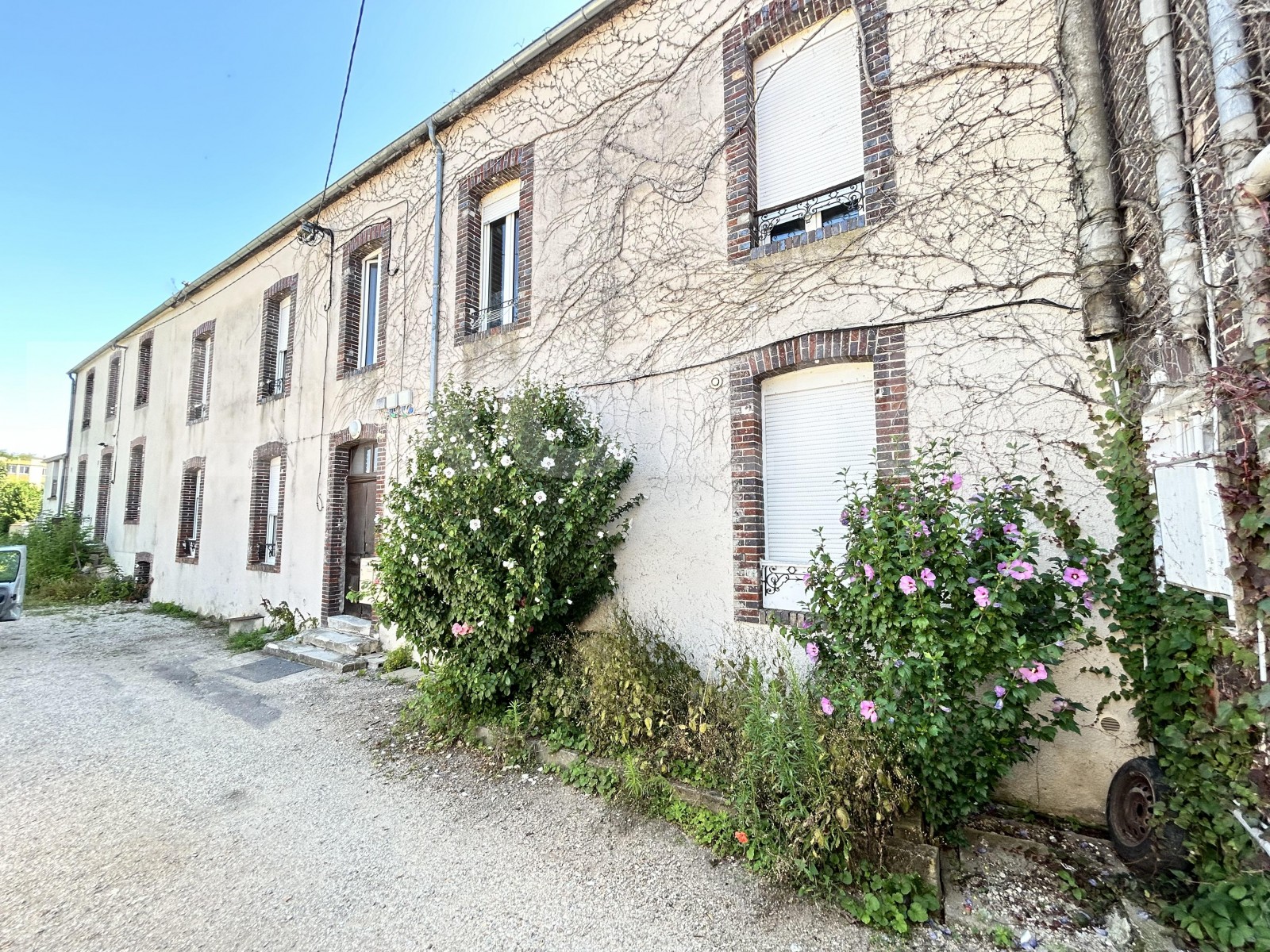 Immeuble  MIGENNES - Photo 1