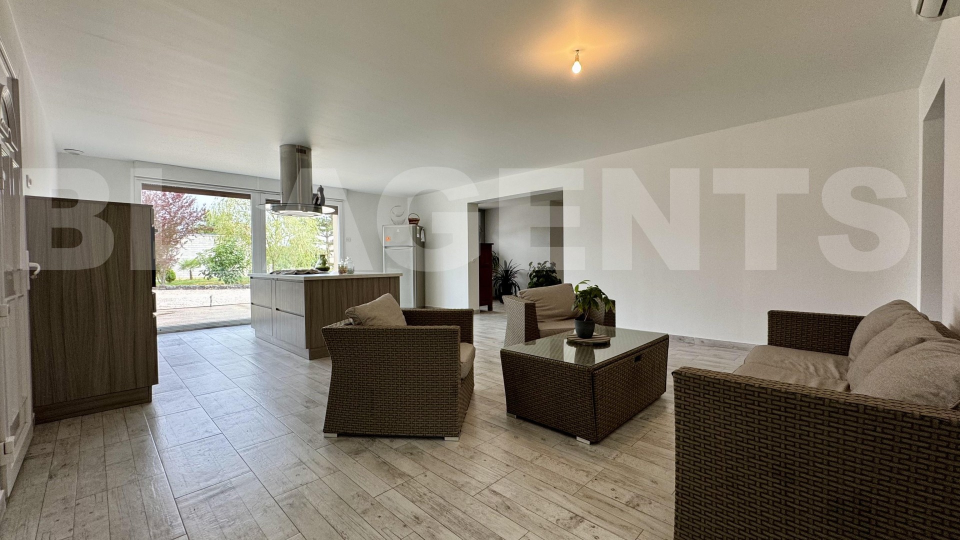 Villa 14 Pièce(s) MAURUPT-LE-MONTOIS - Photo 2