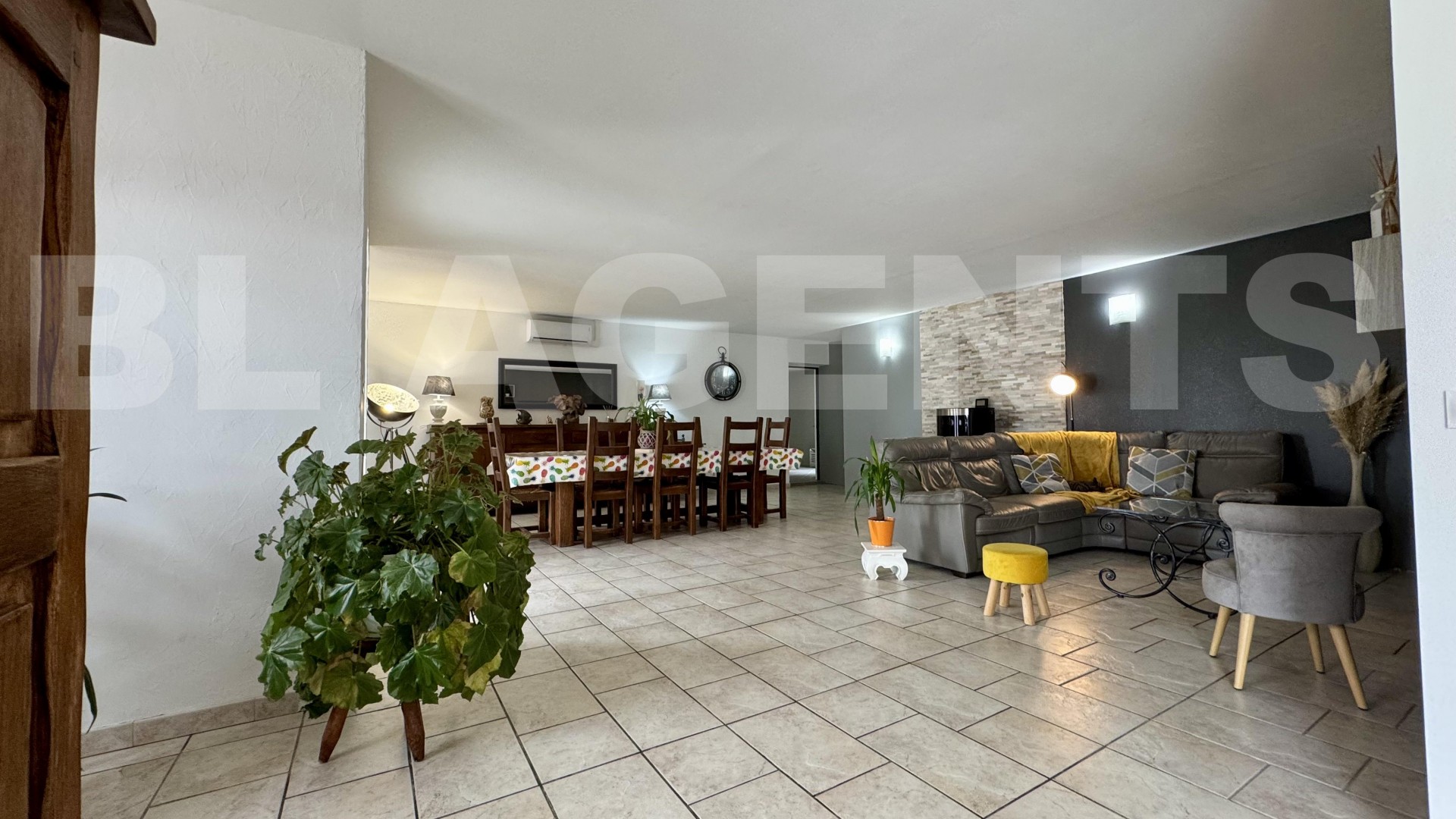 Villa 14 Pièce(s) MAURUPT-LE-MONTOIS - Photo 4
