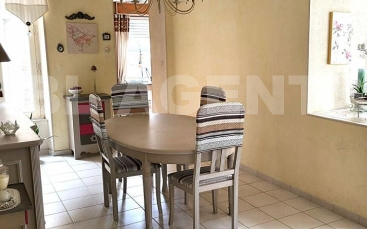 Maison 6 Pièce(s) MONTSURS - Photo 1