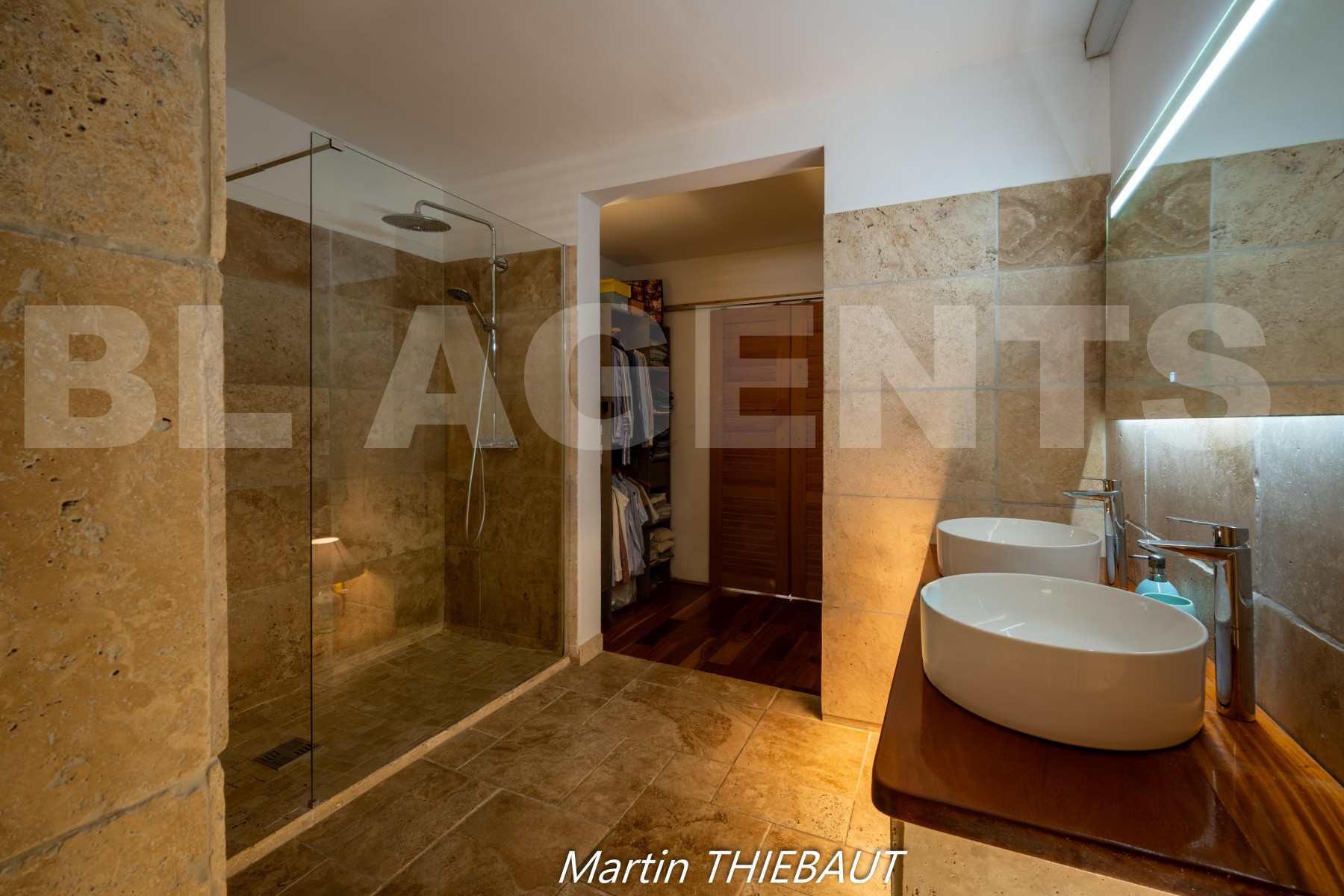 Maison 6 Pièce(s) LA TRINITE - Photo 6
