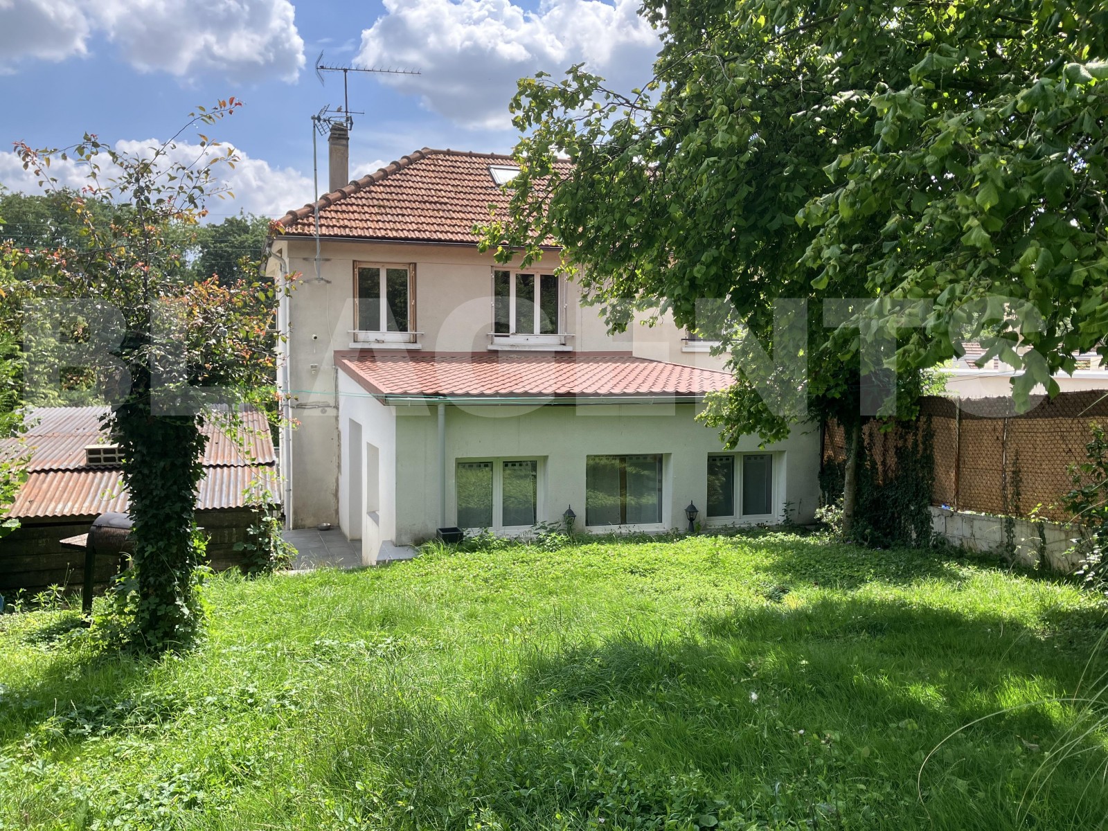 Maison 6 Pièce(s) MONTREUIL-AUX-LIONS - Photo 1