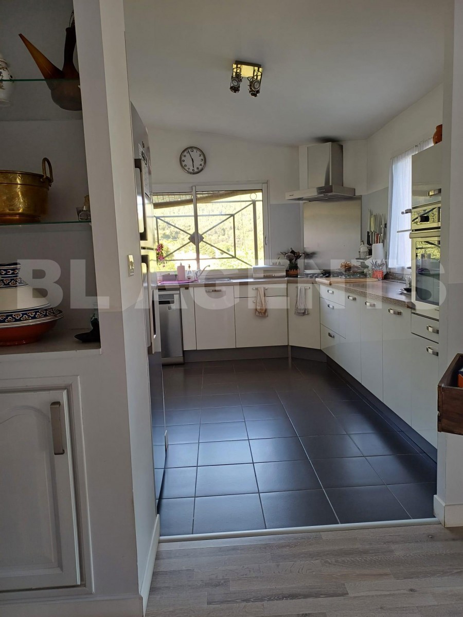 Maison traditionnelle 5 Pièce(s) CUGES-LES-PINS - Photo 3