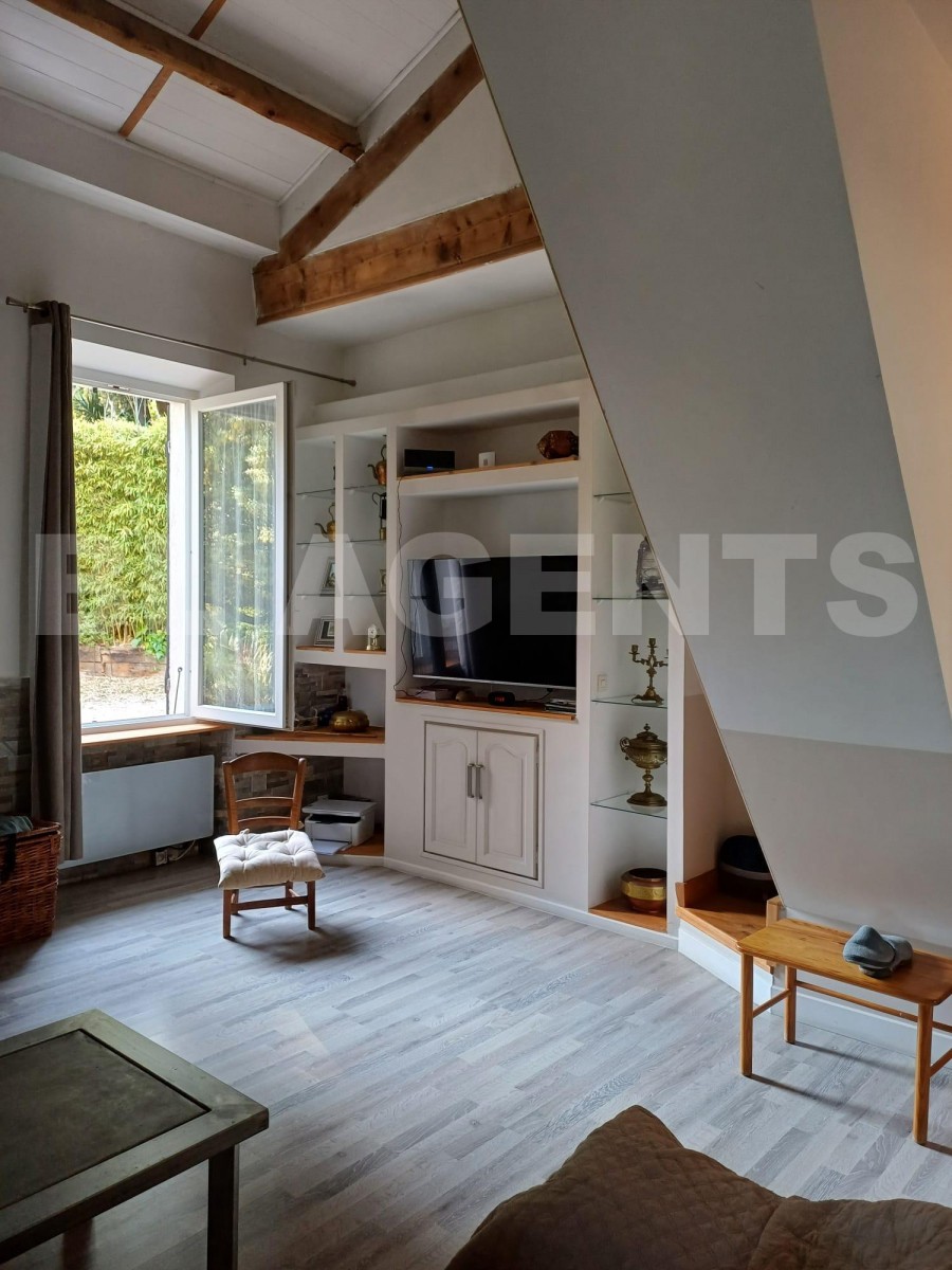 Maison traditionnelle 5 Pièce(s) CUGES-LES-PINS - Photo 7