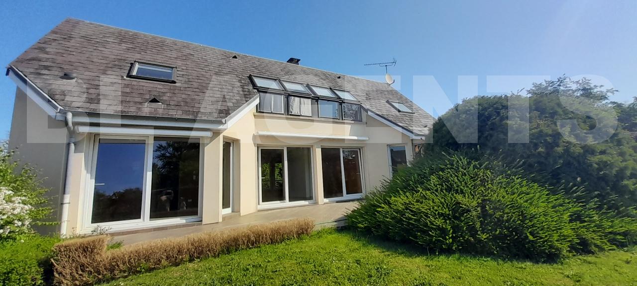 Maison 7 Pièce(s) VIVIER-AU-COURT - Photo 1