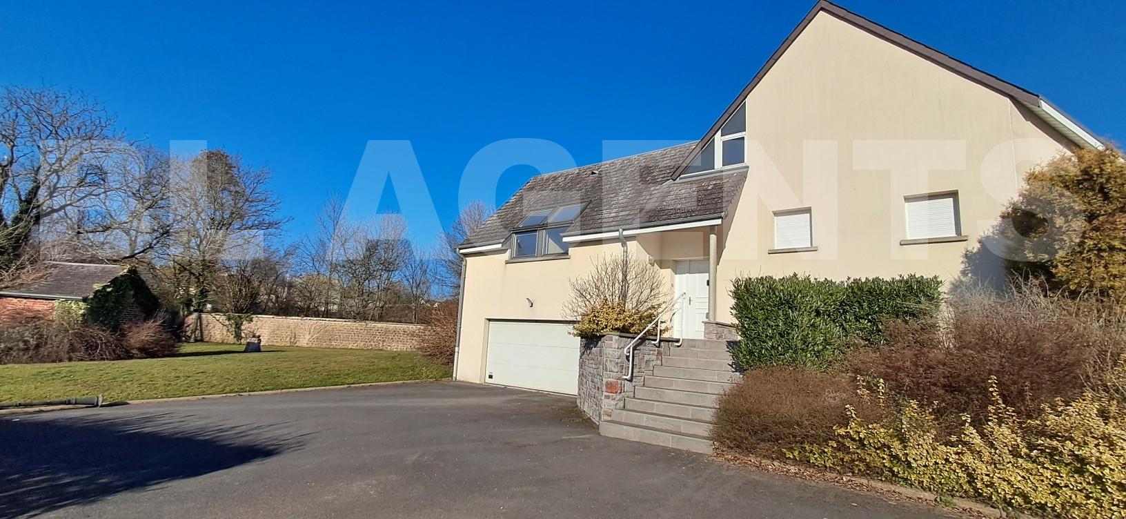 Maison 7 Pièce(s) VIVIER-AU-COURT - Photo 2