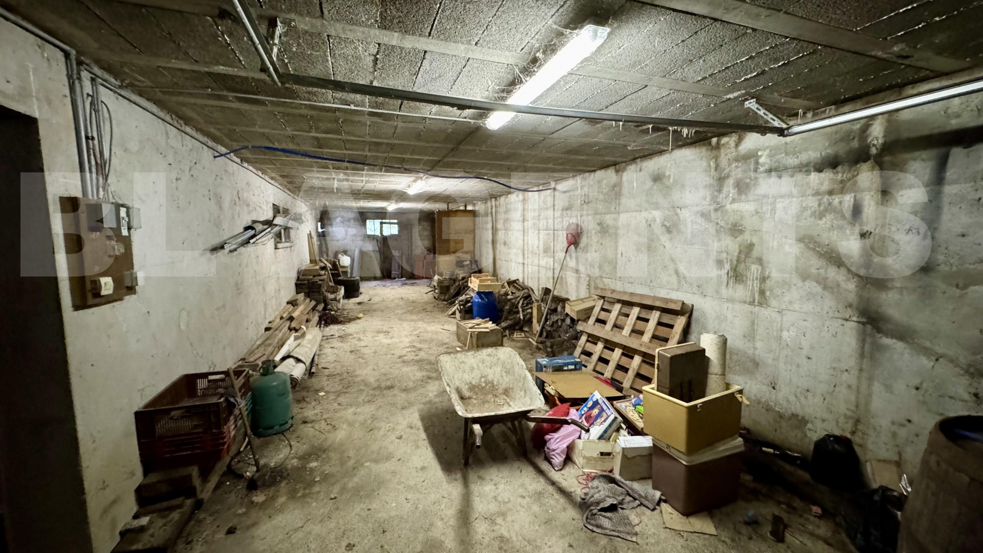 Maison 9 Pièce(s) NANT-LE-PETIT - Photo 16