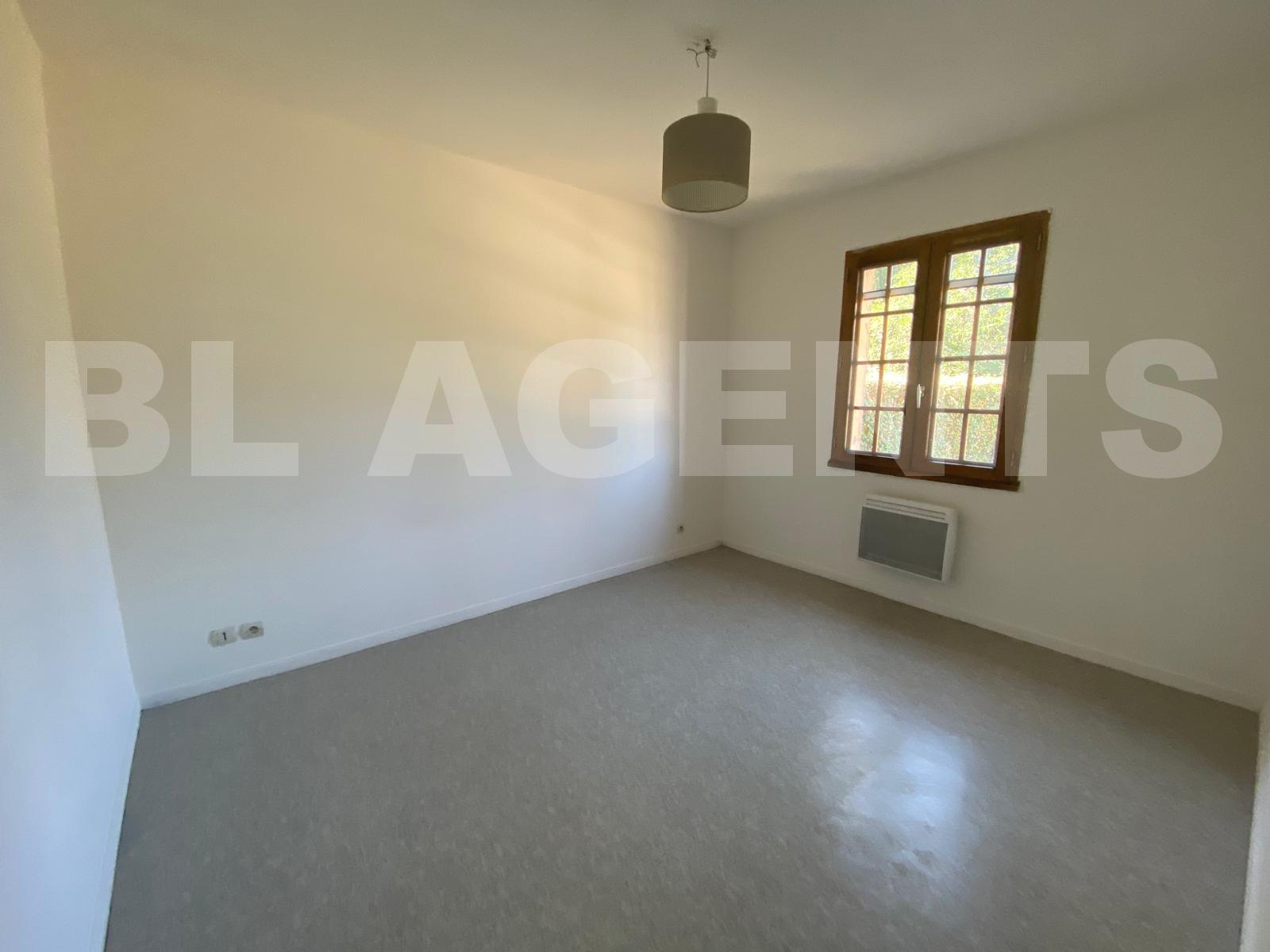 Pavillon 7 Pièce(s) AIGNE - Photo 8
