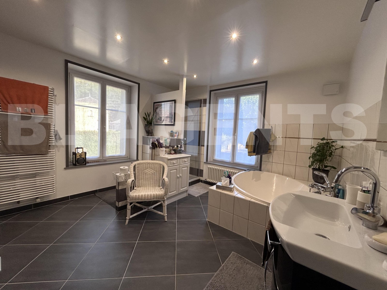Maison 8 Pièce(s) SEDAN - Photo 10