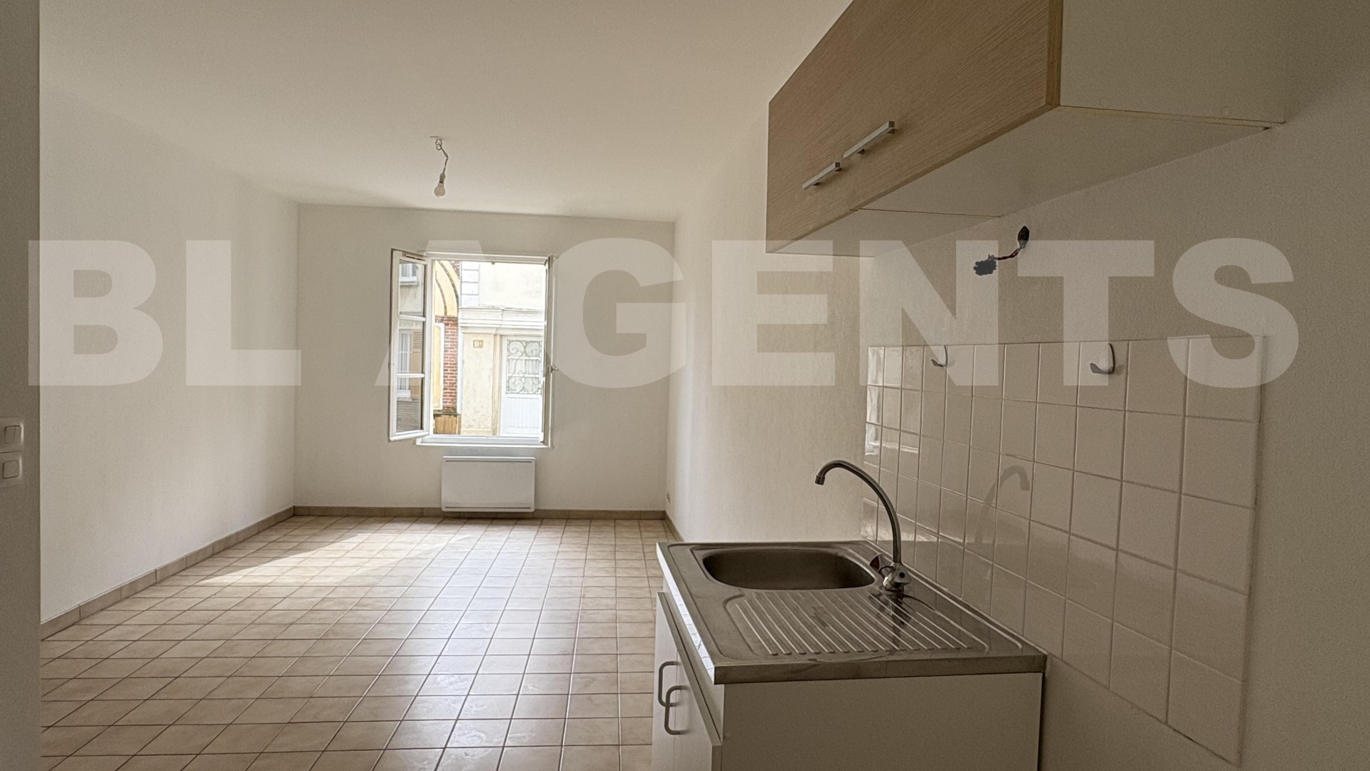 Appartement 2 Pièce(s) NOGENT-LE-ROI - Photo 1
