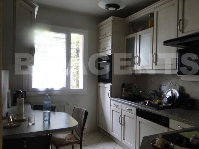 Maison 7 Pièce(s) LE BLANC-MESNIL - Photo 4