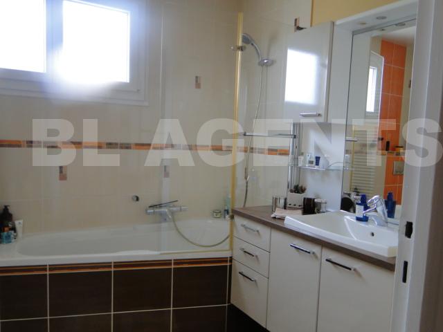 Maison 7 Pièce(s) LE BLANC-MESNIL - Photo 11