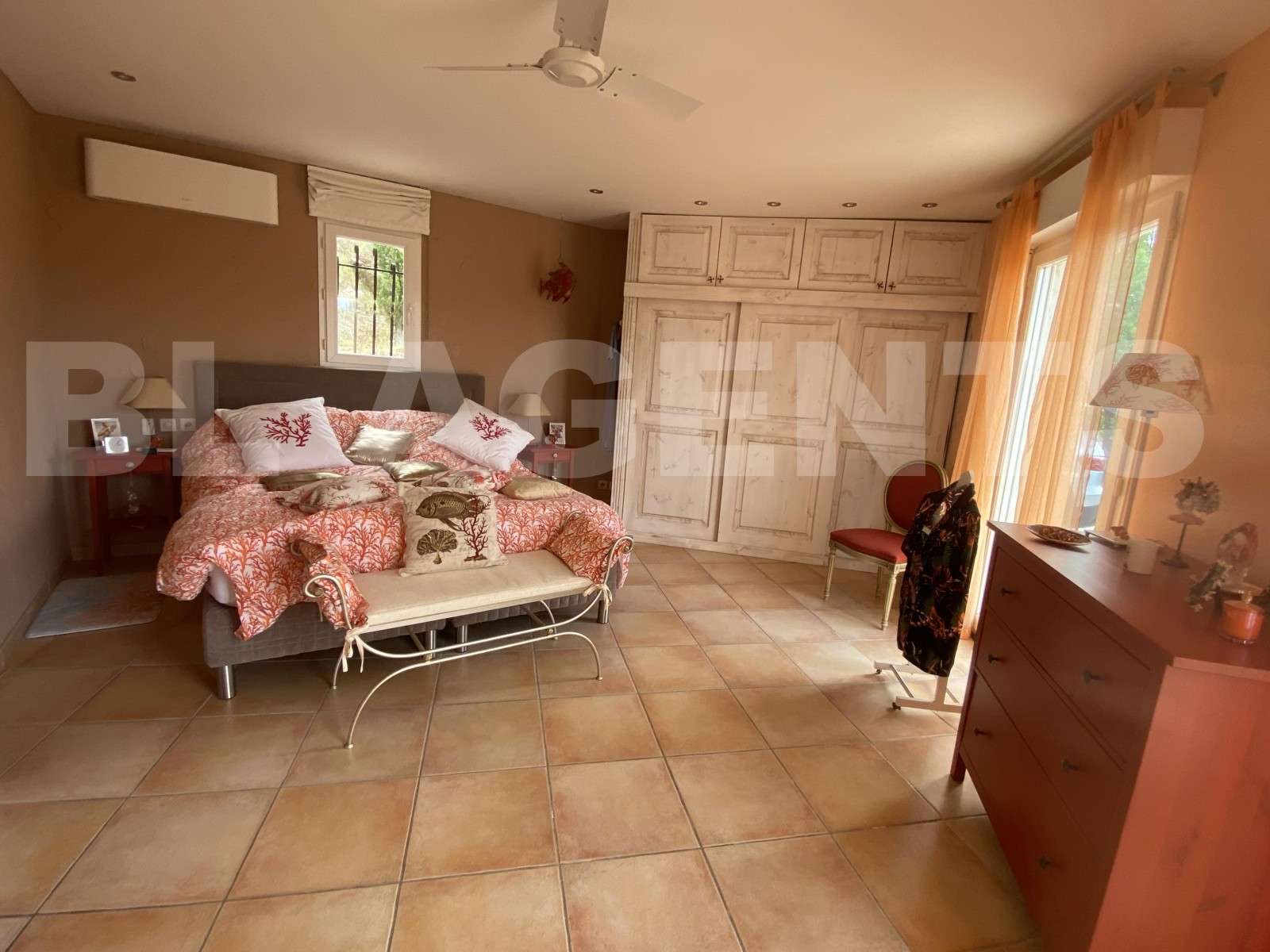 Maison contemporaine 6 Pièce(s) AIGUES-VIVES - Photo 11