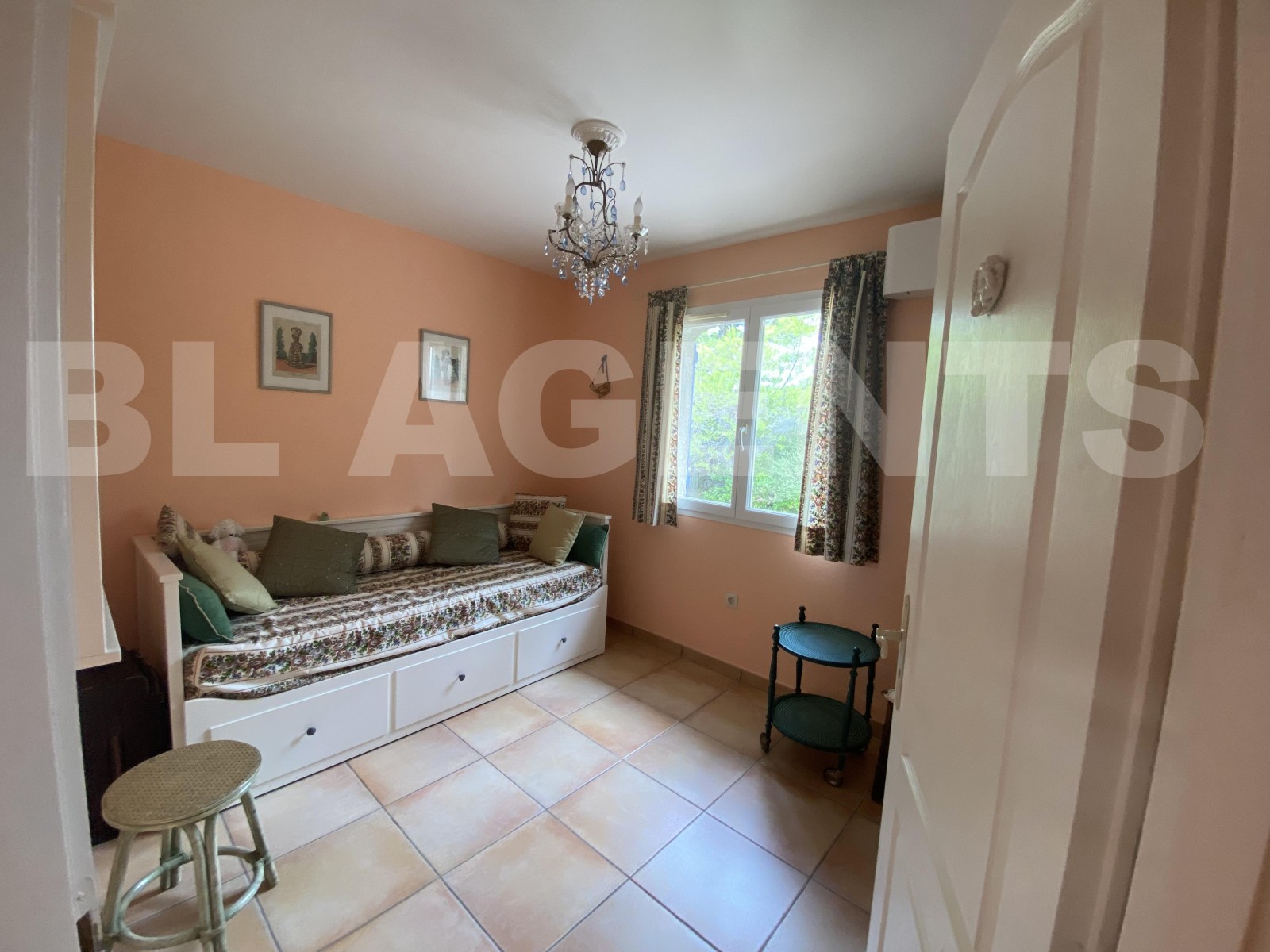 Maison contemporaine 6 Pièce(s) AIGUES-VIVES - Photo 12