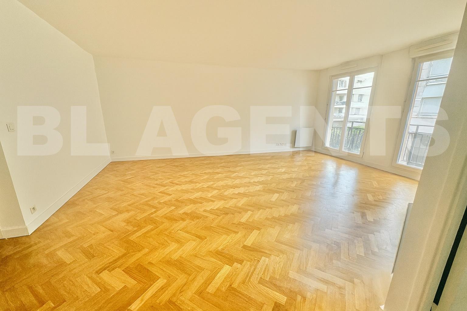 Appartement 4 Pièce(s) MONTIGNY-LE-BRETONNEUX - Photo 1