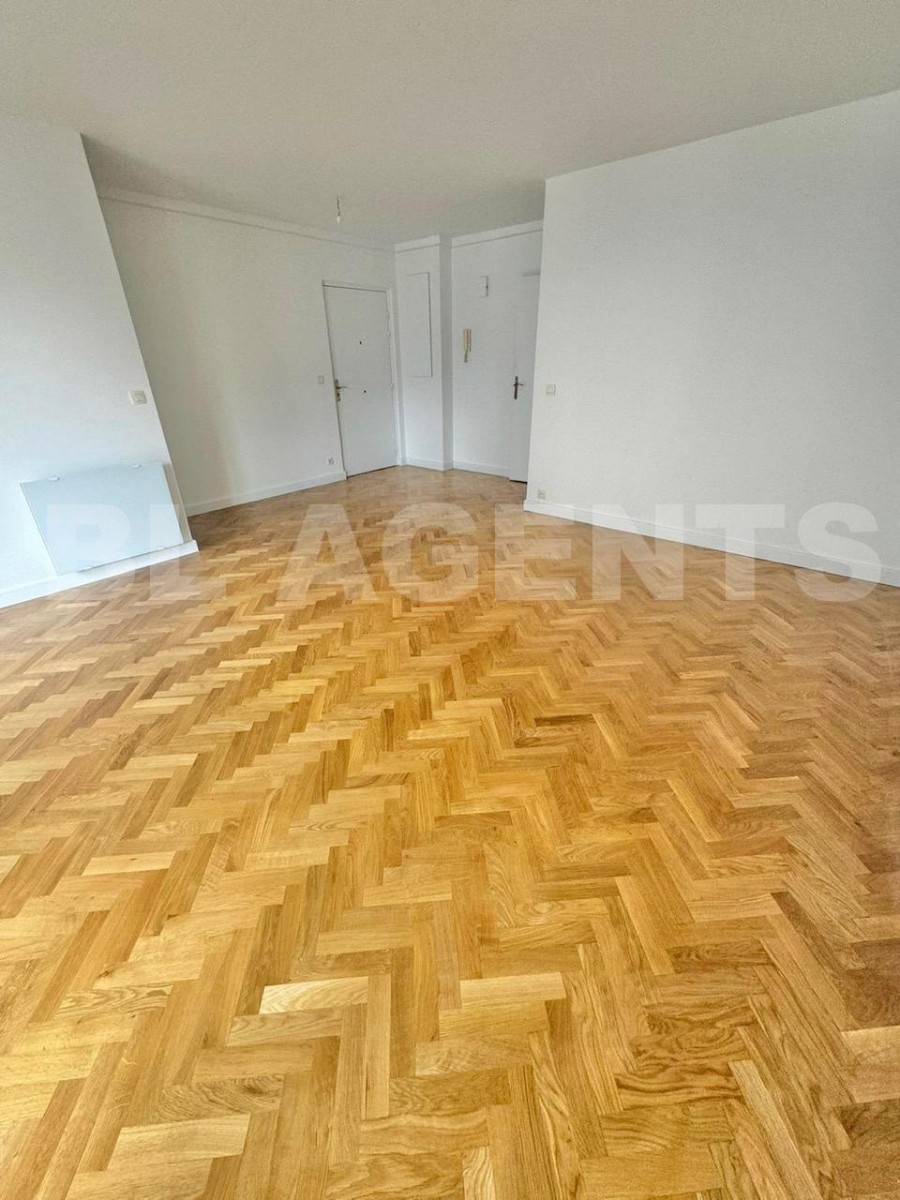 Appartement 4 Pièce(s) MONTIGNY-LE-BRETONNEUX - Photo 2