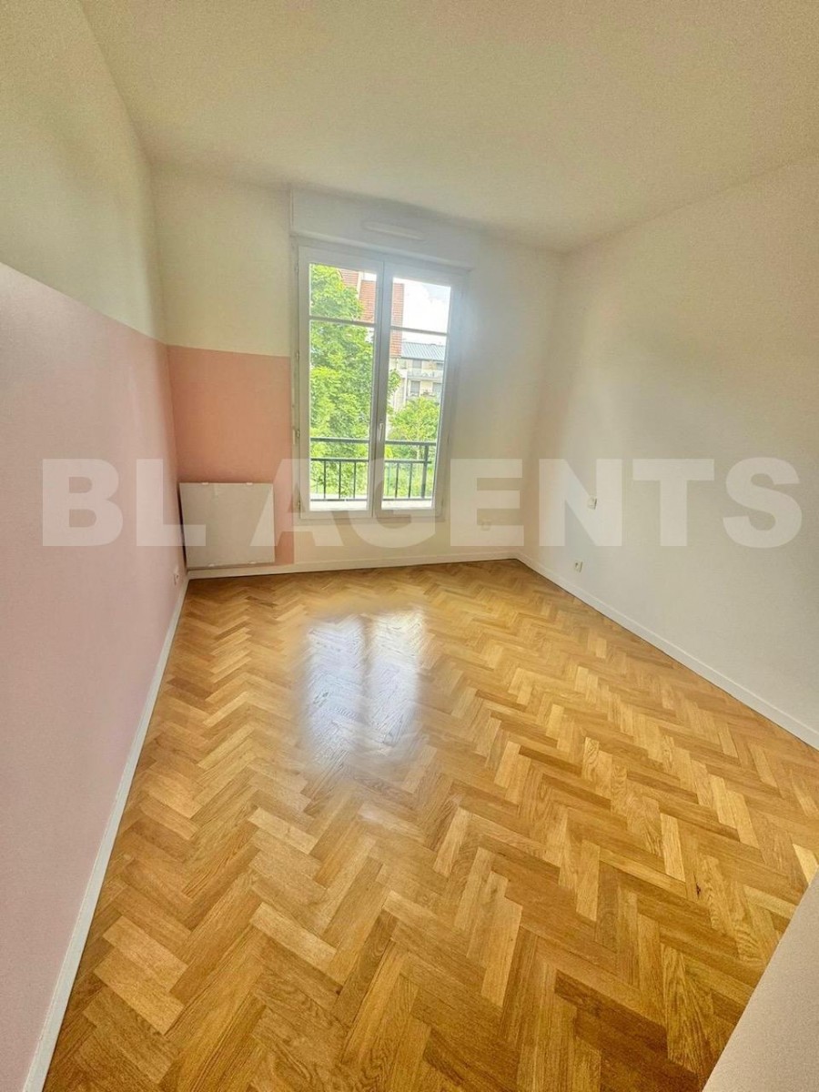 Appartement 4 Pièce(s) MONTIGNY-LE-BRETONNEUX - Photo 4