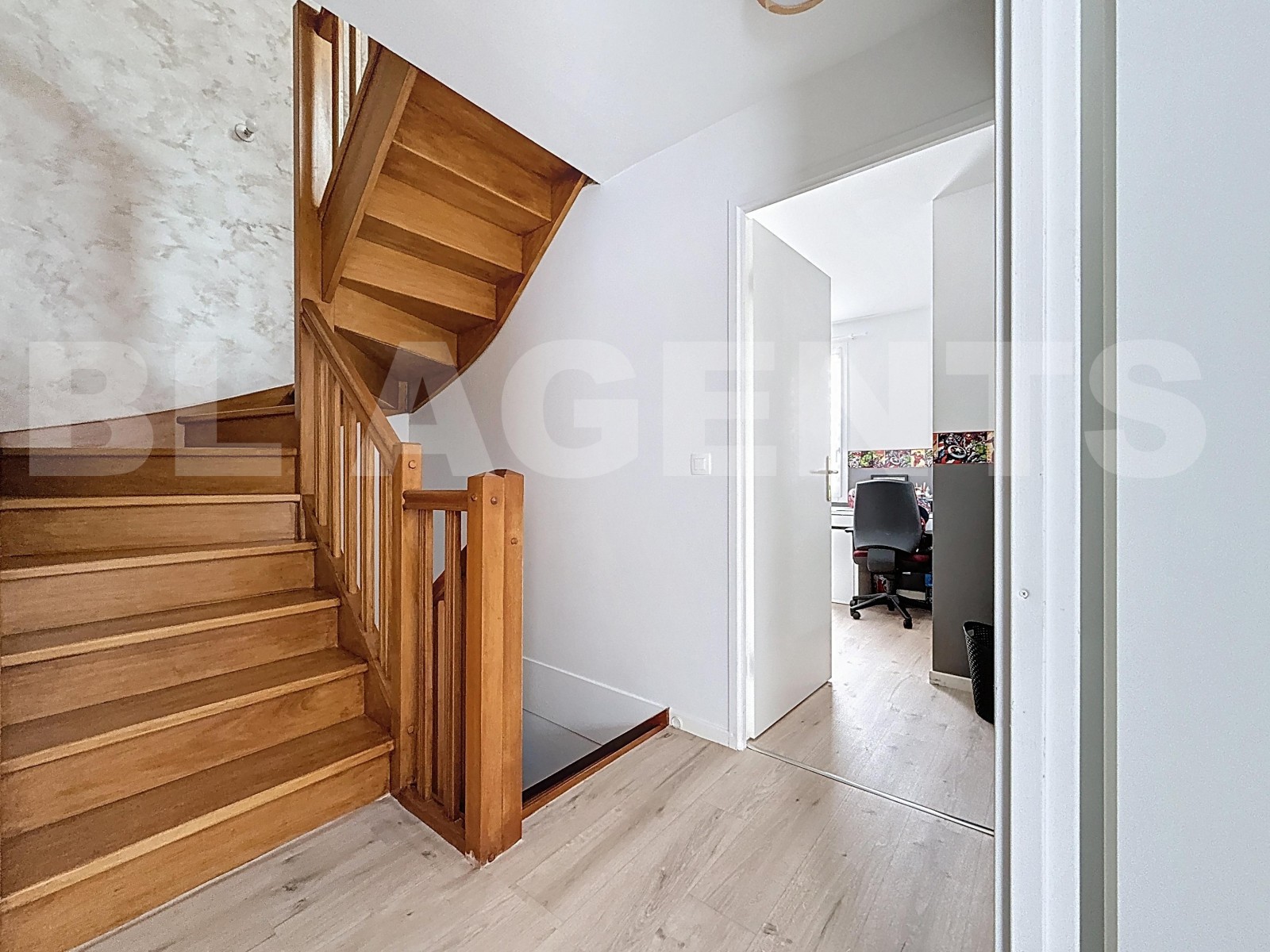 Maison 5 Pièce(s) CHESSY - Photo 9