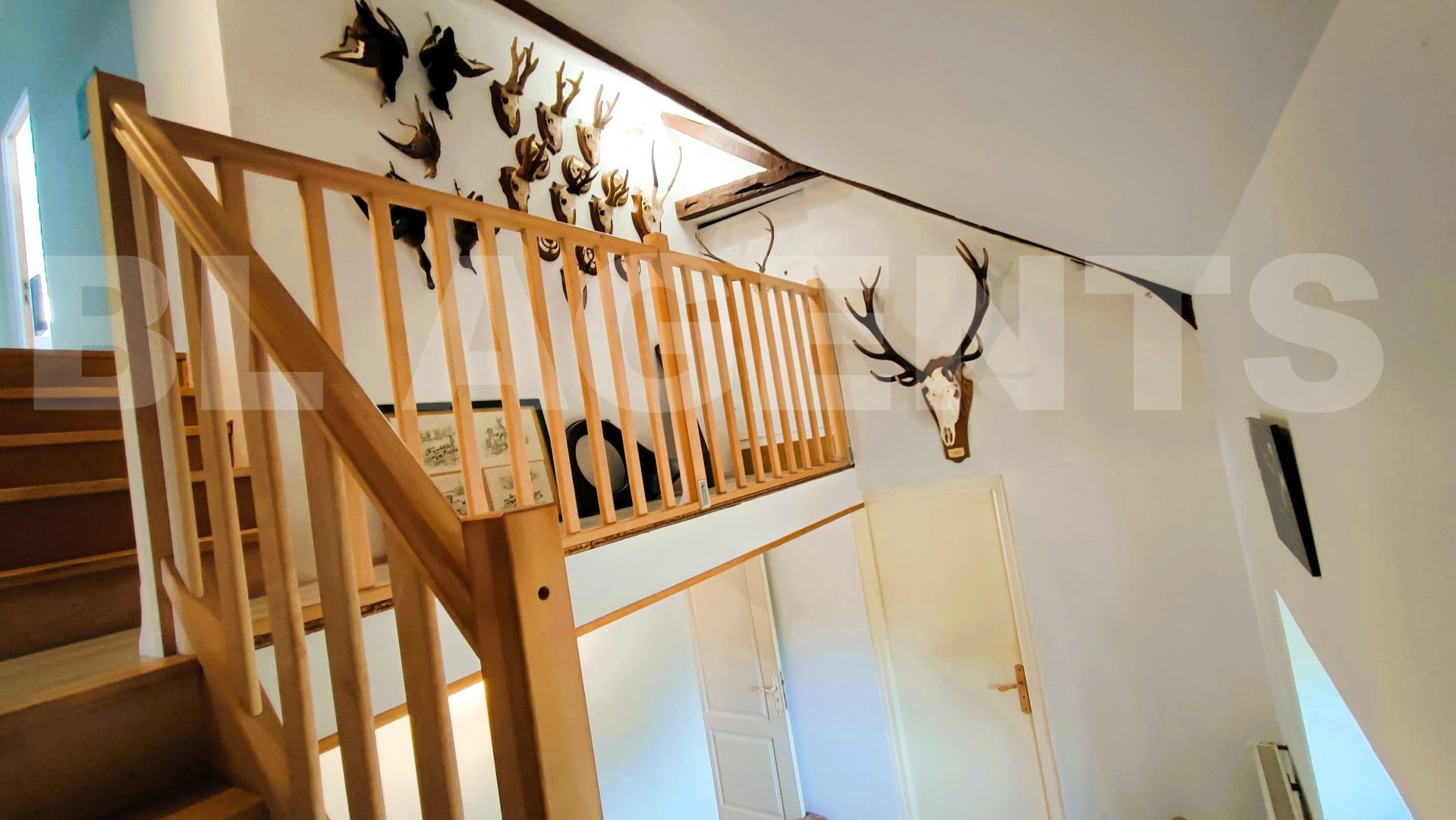 Maison longère 8 Pièce(s) BRULON - Photo 5