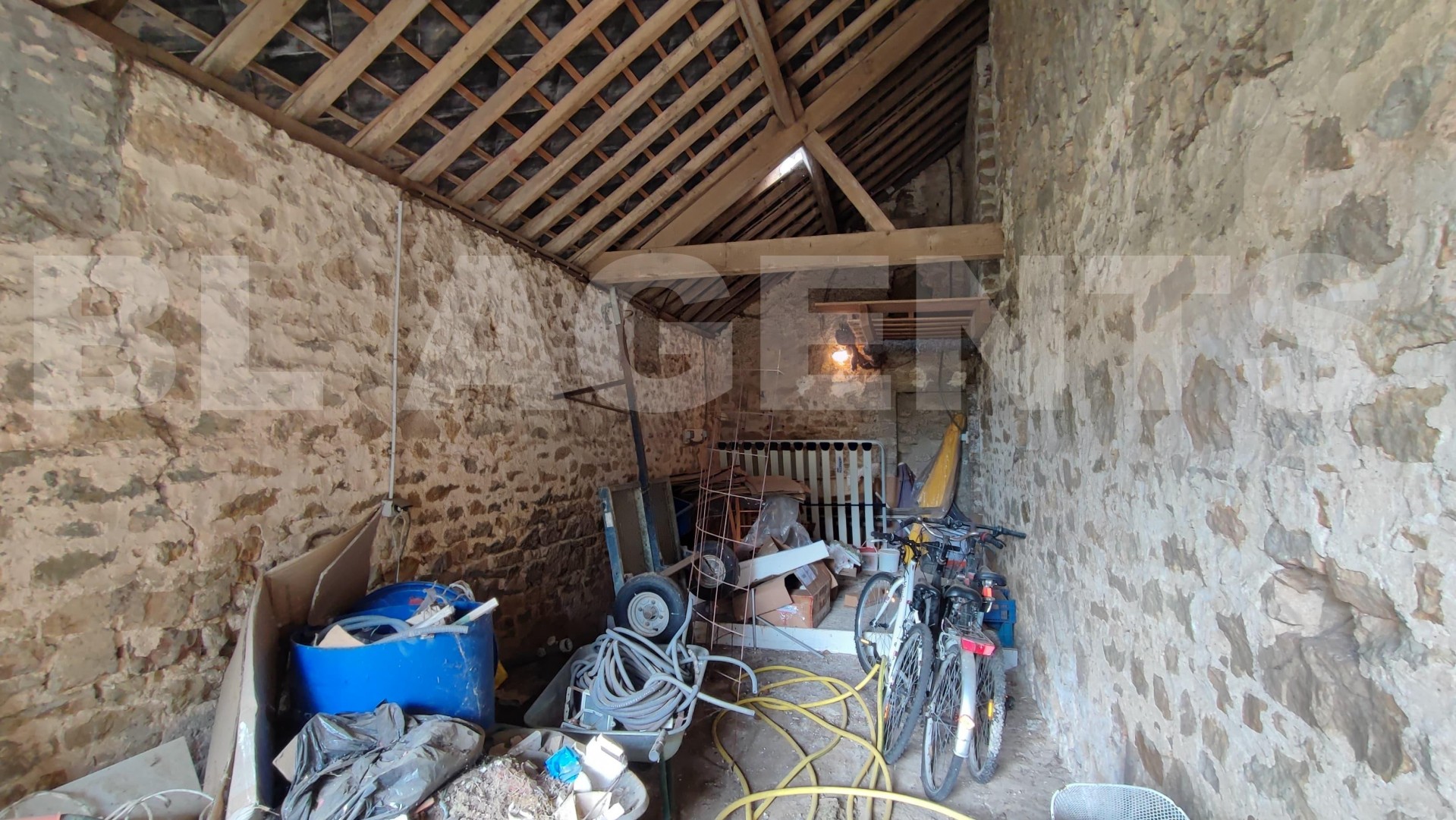 Maison longère 8 Pièce(s) BRULON - Photo 13