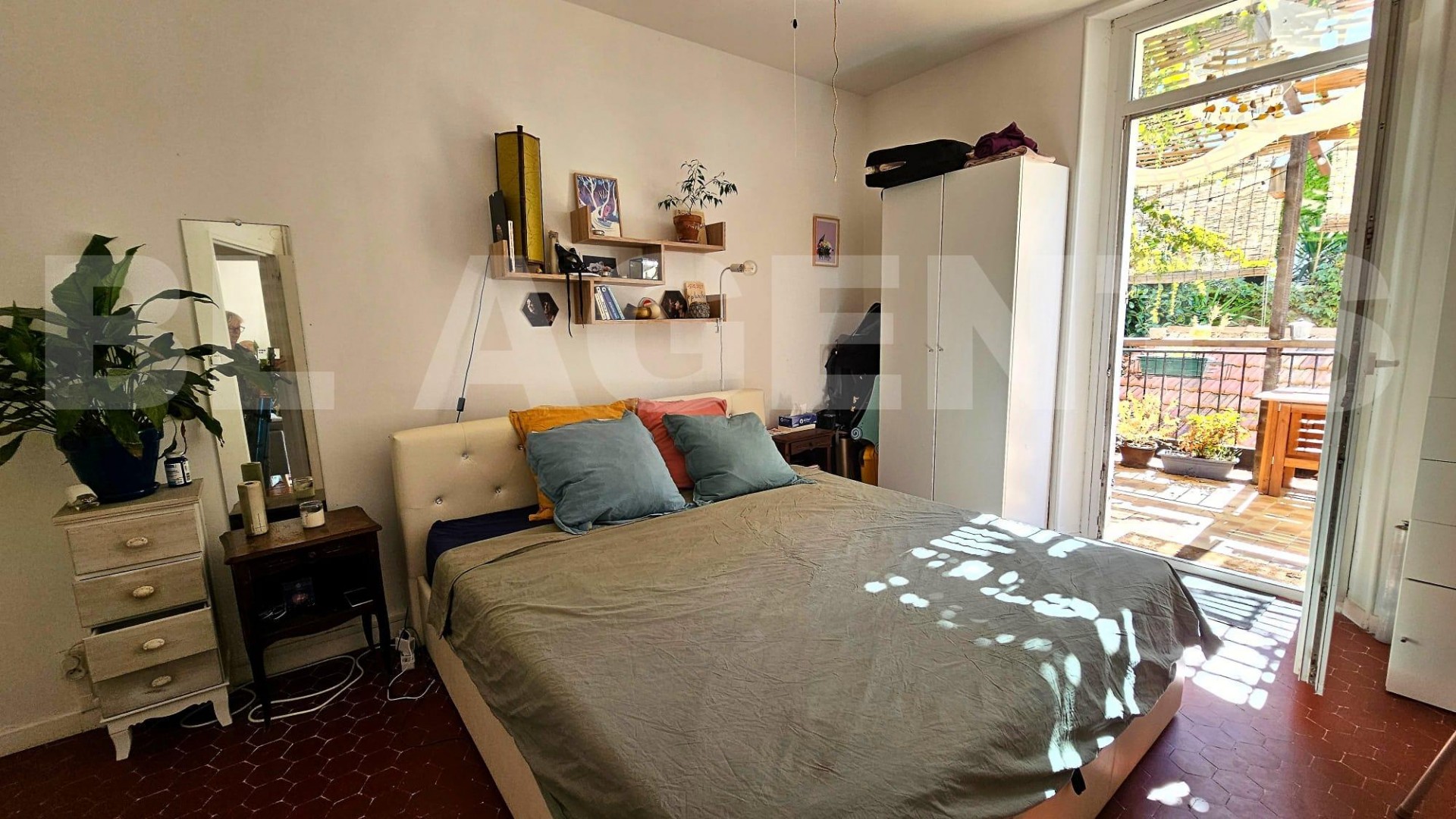 Appartement 3 Pièce(s) MARSEILLE 6EME ARR. - Photo 5