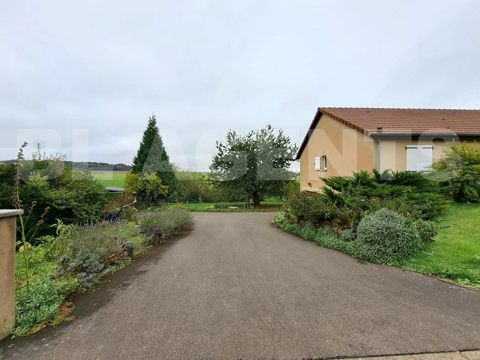 Maison 6 Pièce(s) FRESNOIS-LA-MONTAGNE - Photo 3