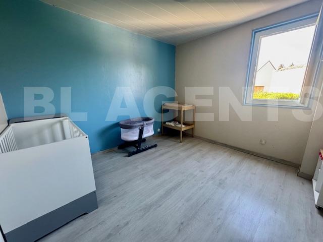 Maison 6 Pièce(s) SAINT-SYMPHORIEN-LE-CHATEAU - Photo 6