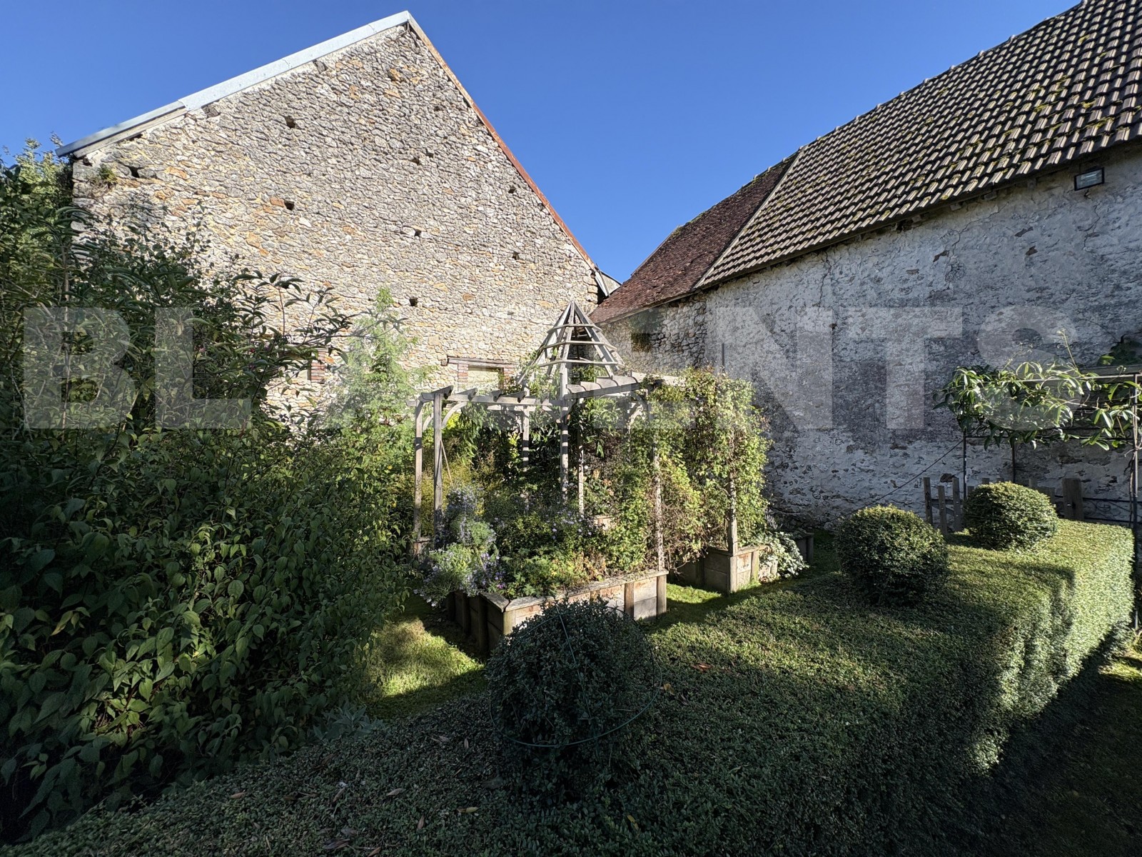 Maison en pierre 9 Pièce(s) TREFOLS - Photo 4