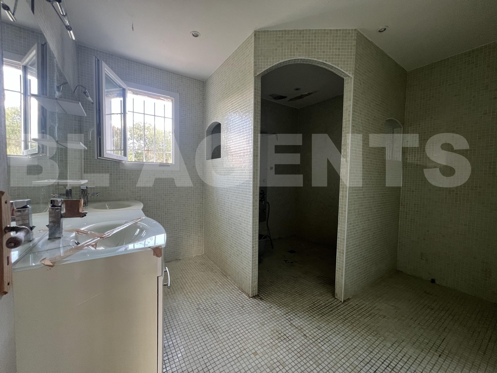 Maison 5 Pièce(s) SAINT-HILAIRE-DE-BRETHMAS - Photo 6