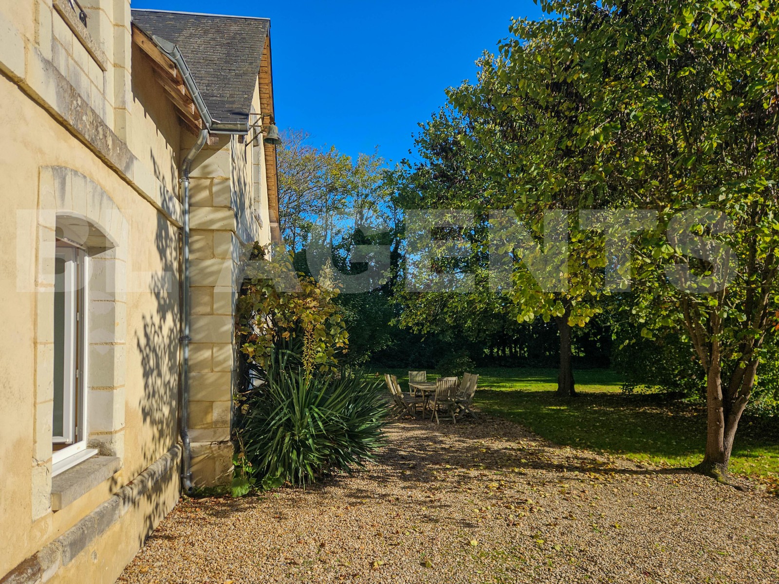 Maison bourgeoise 6 Pièce(s) FAYE-LA-VINEUSE - Photo 15