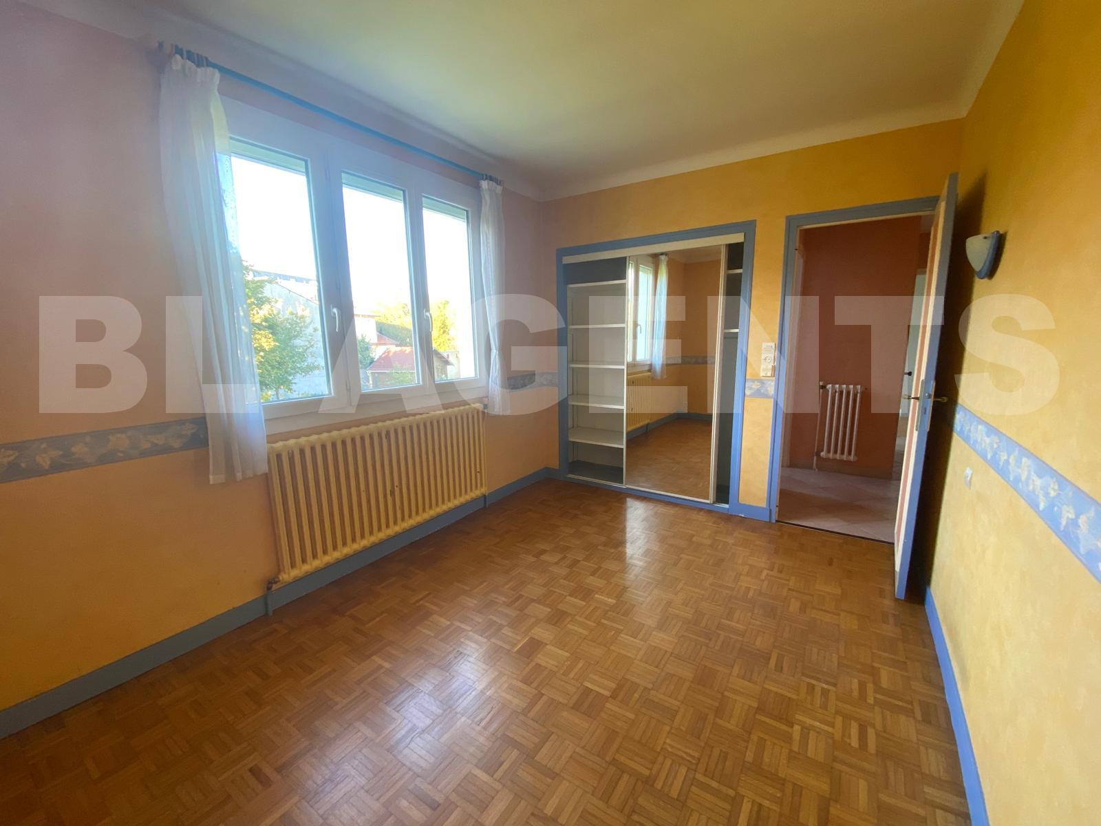 Maison de ville 7 Pièce(s) LE MANS - Photo 8