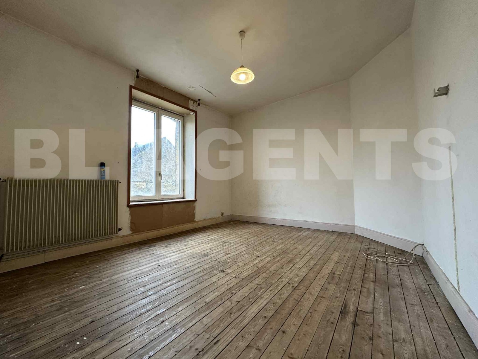 Maison 5 Pièce(s) TREMBLOIS-LES-CARIGNAN - Photo 10