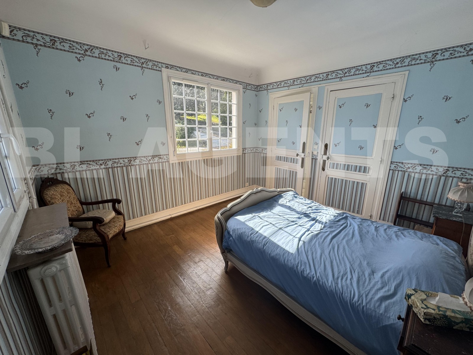 Maison 8 Pièce(s) SAINT-JEAN-LES-DEUX-JUMEAUX - Photo 9
