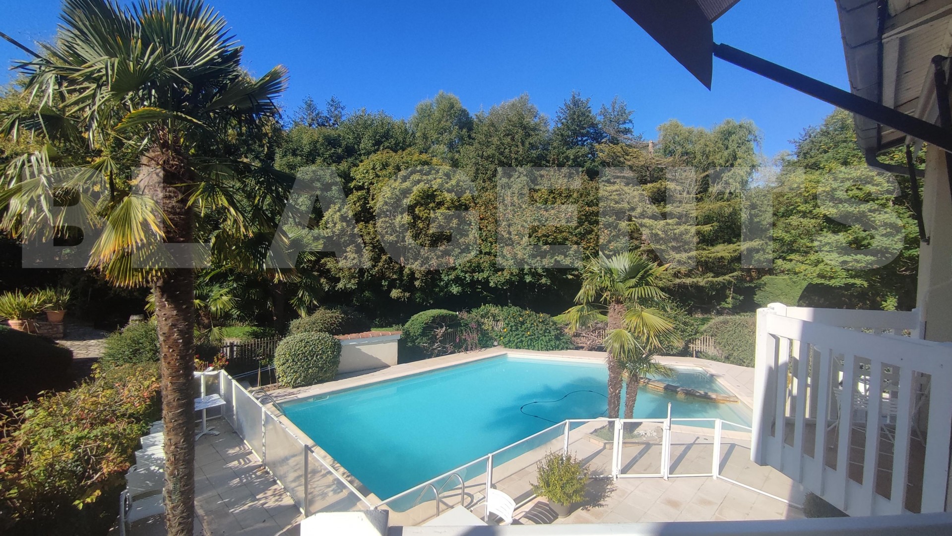 Immeuble  SAINT-REMY - Photo 1