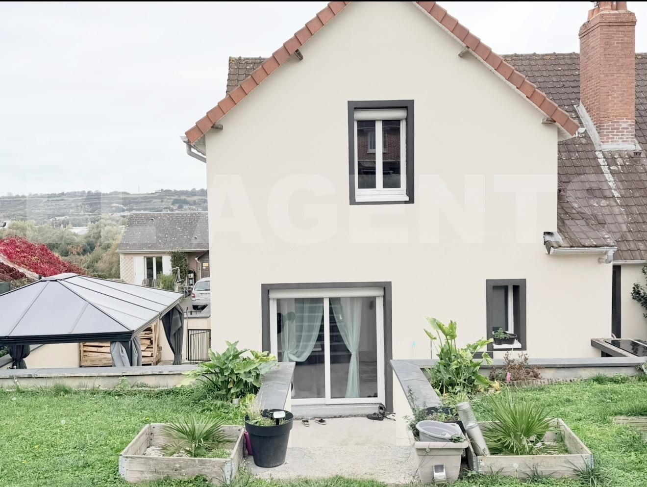 Maison 5 Pièce(s) ROUXMESNIL-BOUTEILLES - Photo 1