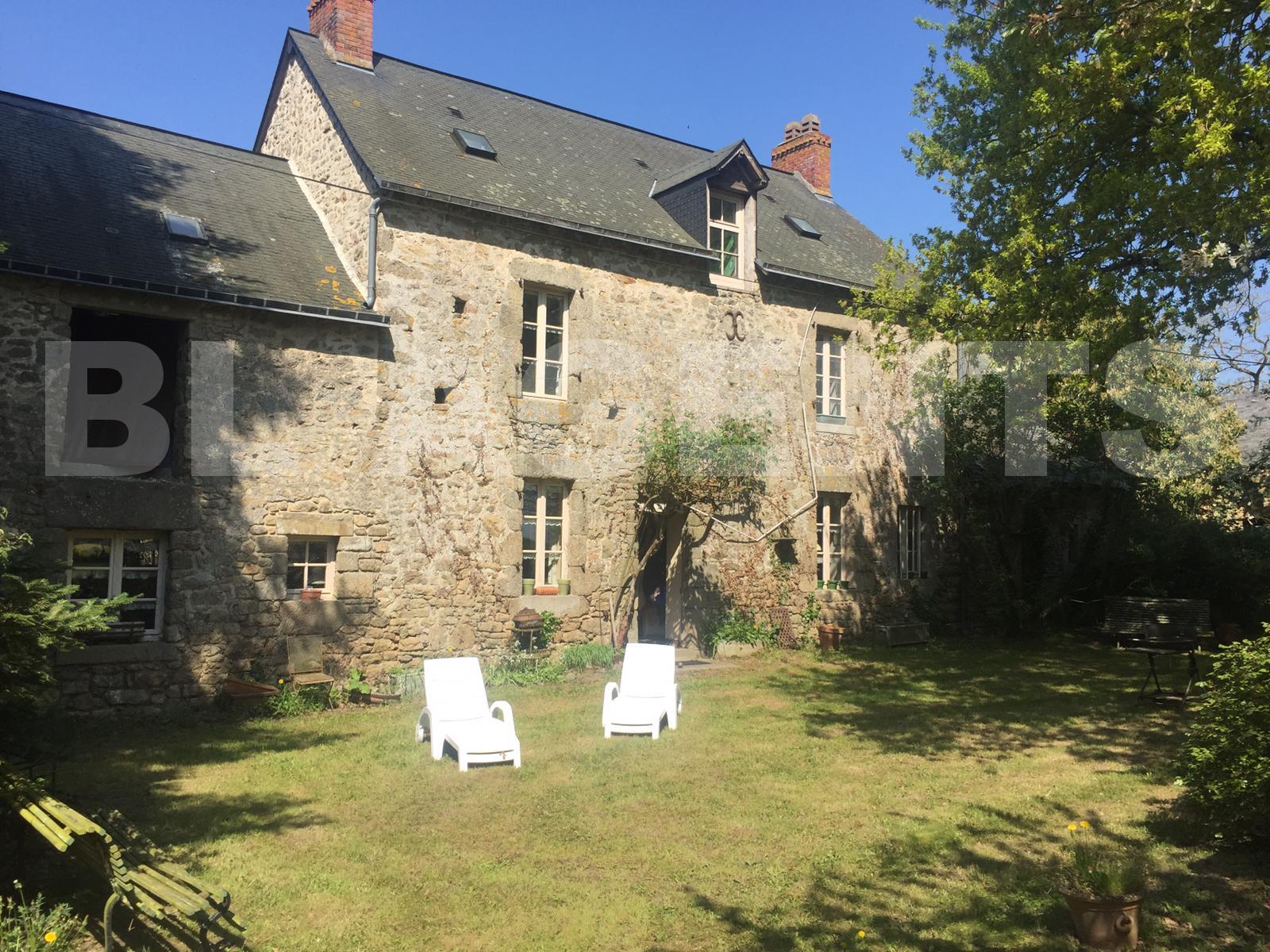 Maison en pierre 7 Pièce(s) MONTOURTIER - Photo 1