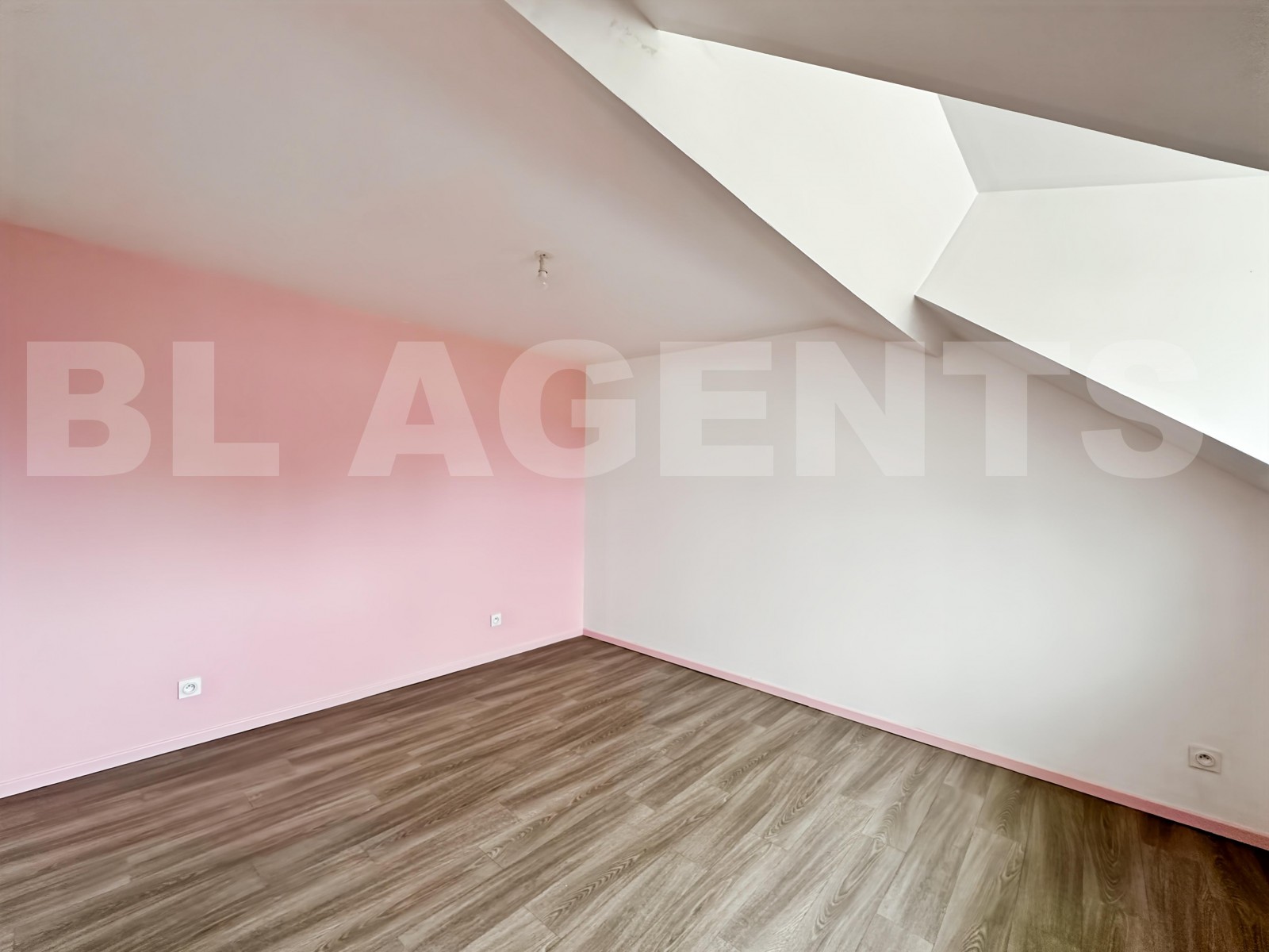 Maison 6 Pièce(s) SAINT-LAURENT - Photo 12