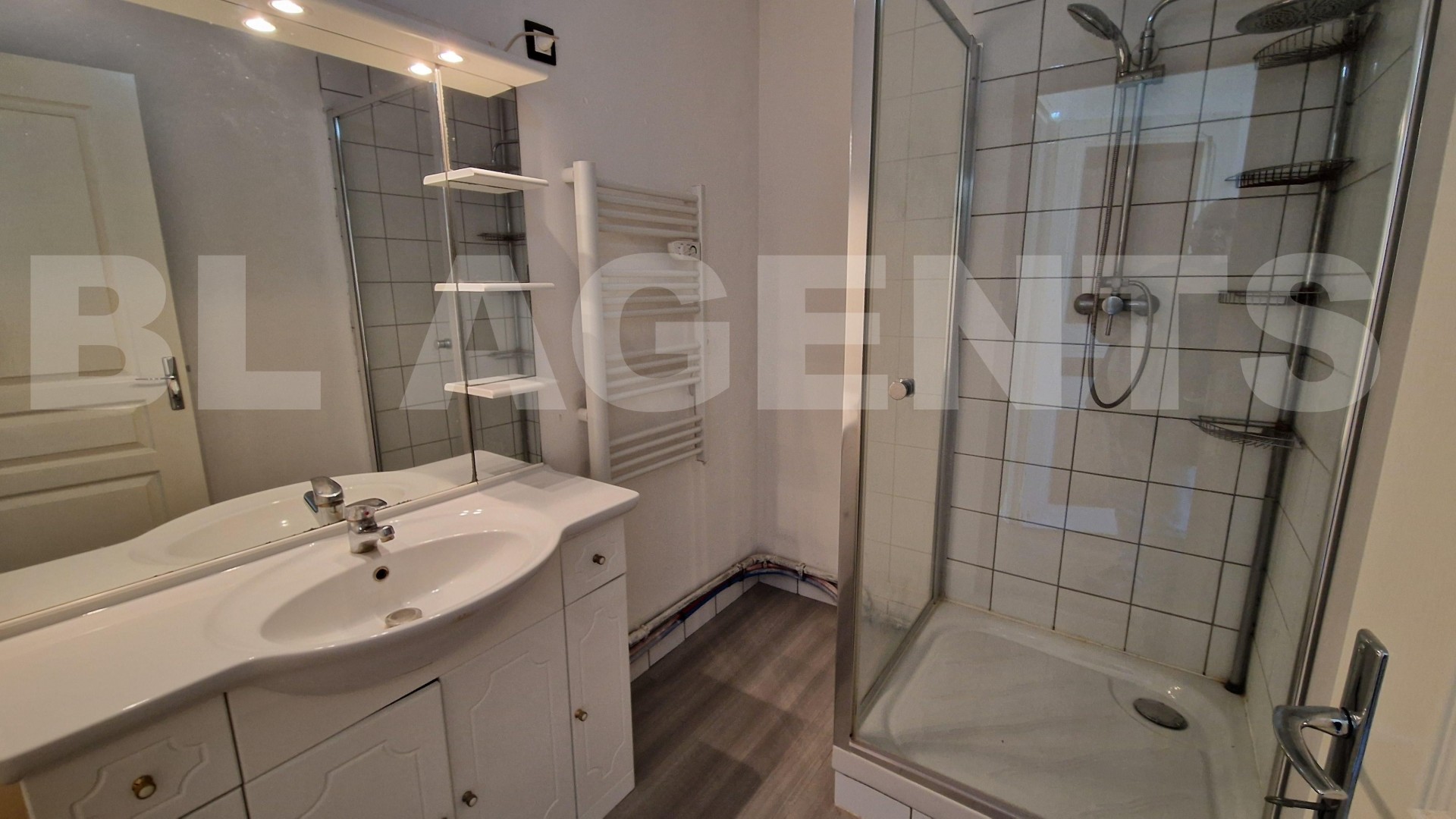 Maison de ville 4 Pièce(s) ROMILLY-SUR-SEINE - Photo 7