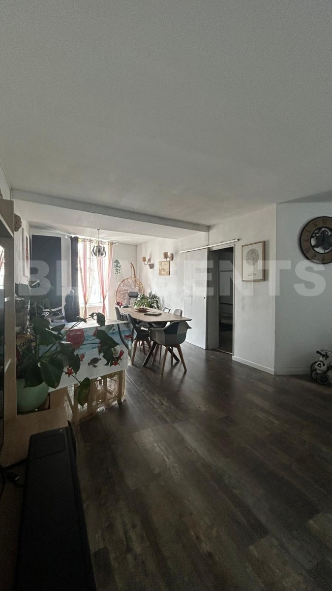 Appartement 6 Pièce(s) TONNAY-CHARENTE - Photo 3