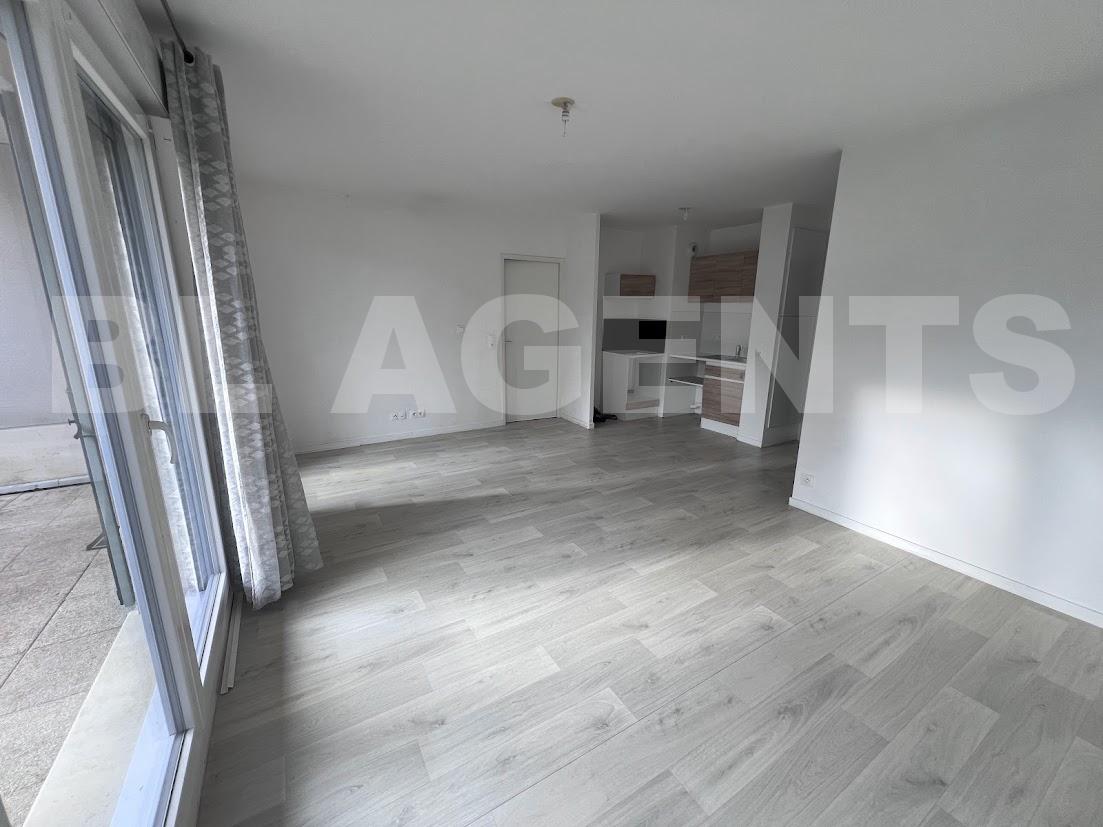 Appartement 3 Pièce(s) MAROLLES-EN-HUREPOIX - Photo 4