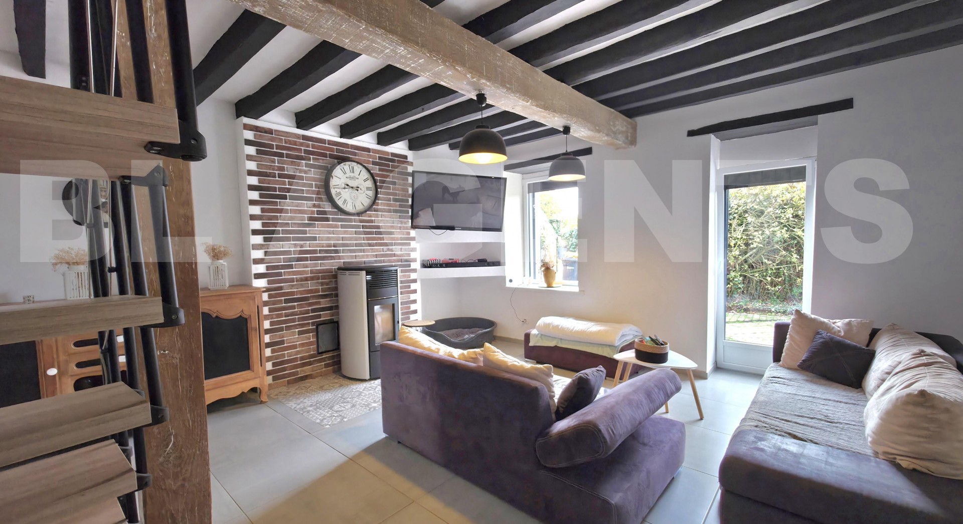Maison 5 Pièce(s) YVRE-LE-POLIN - Photo 1