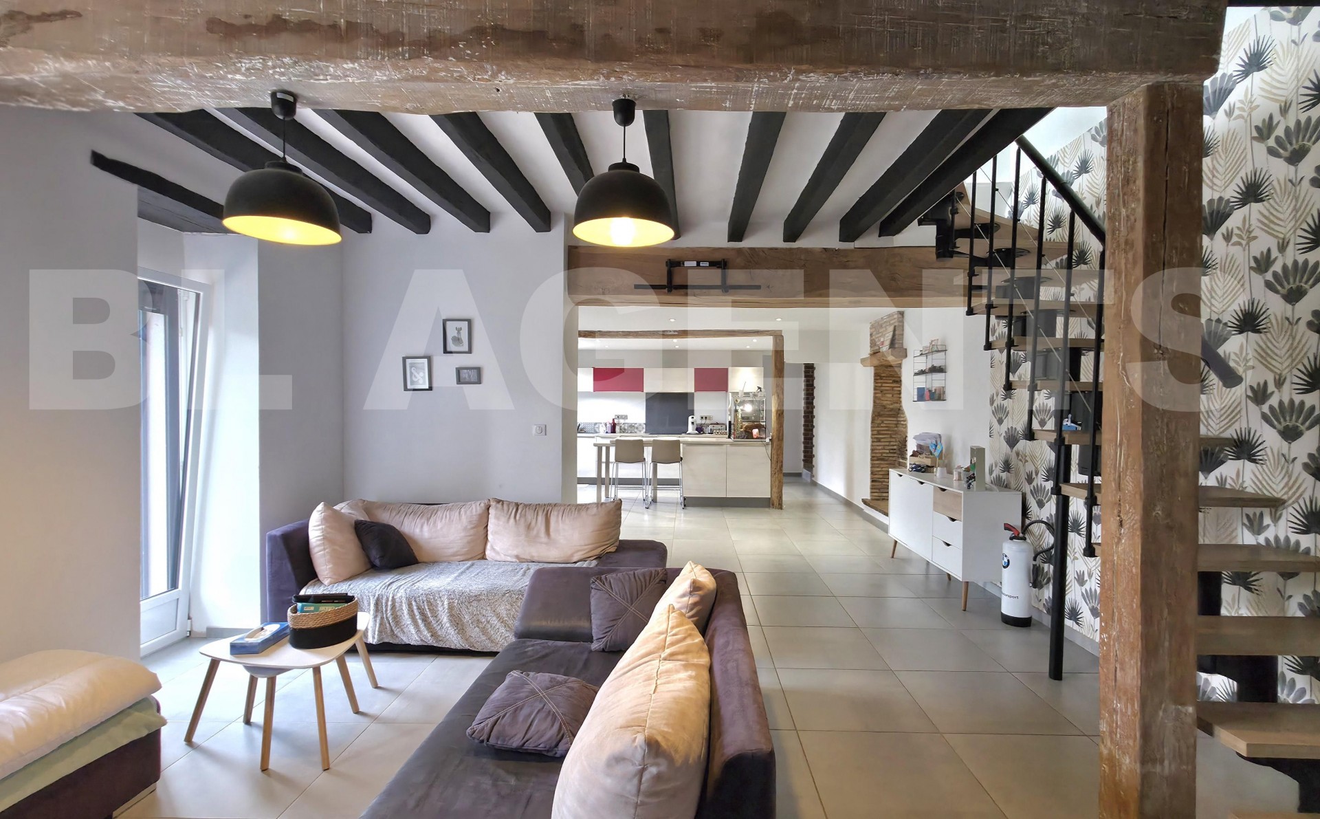 Maison 5 Pièce(s) YVRE-LE-POLIN - Photo 3
