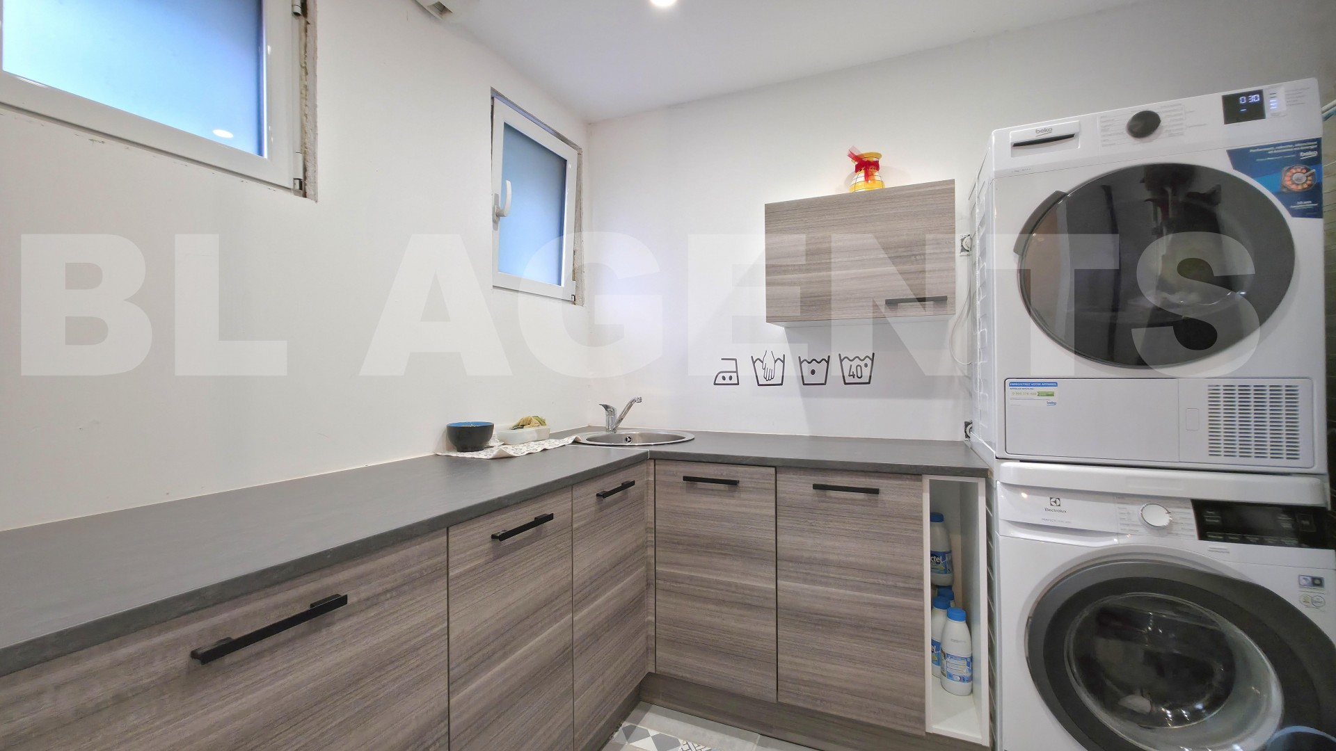 Maison 5 Pièce(s) YVRE-LE-POLIN - Photo 9