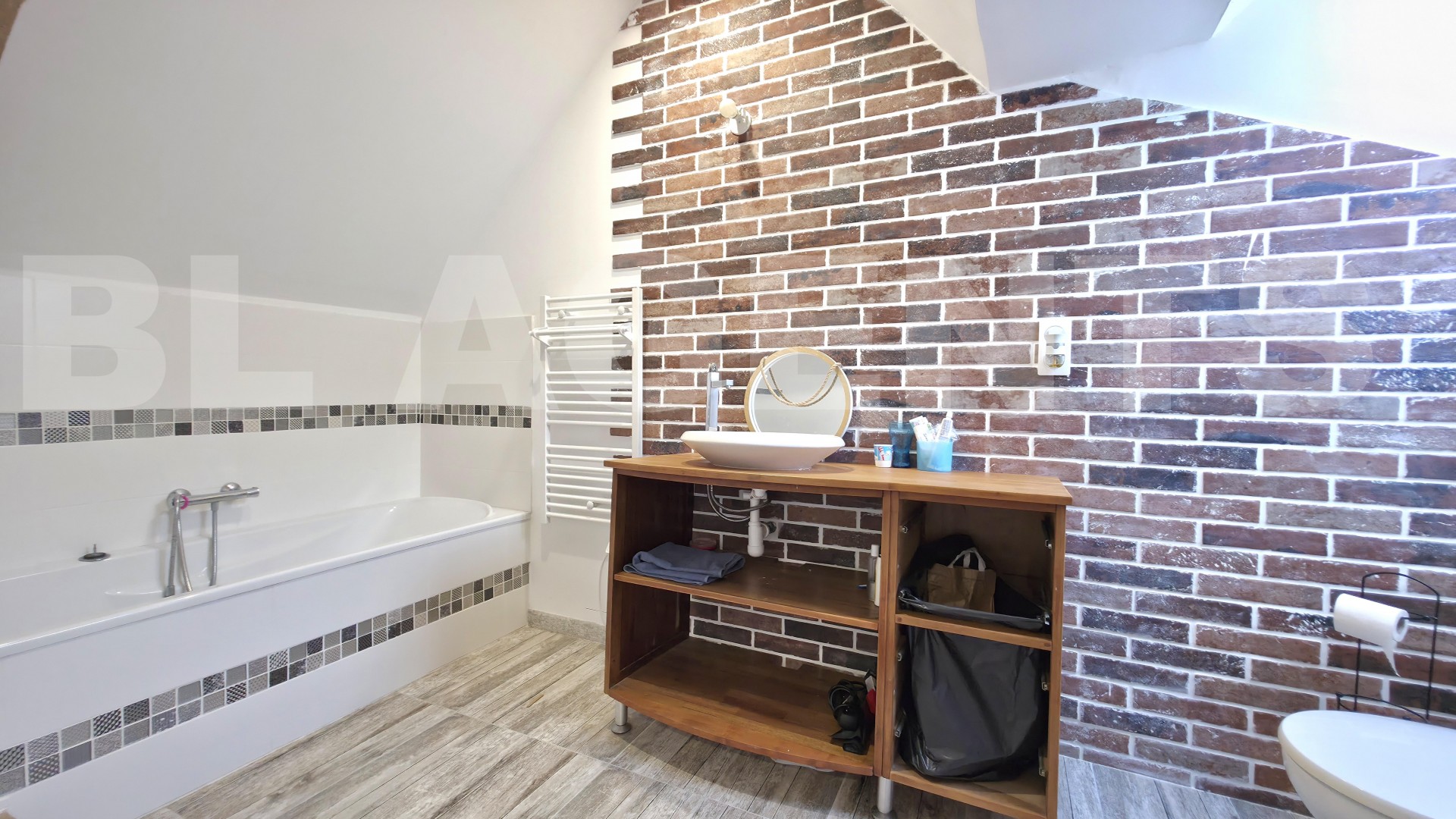 Maison 5 Pièce(s) YVRE-LE-POLIN - Photo 10