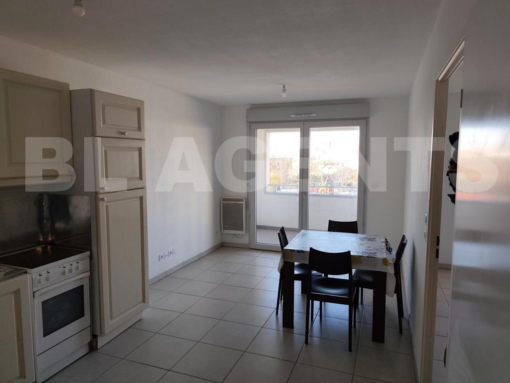 Appartement 2 Pièce(s) MARSEILLE 3EME ARR. - Photo 2