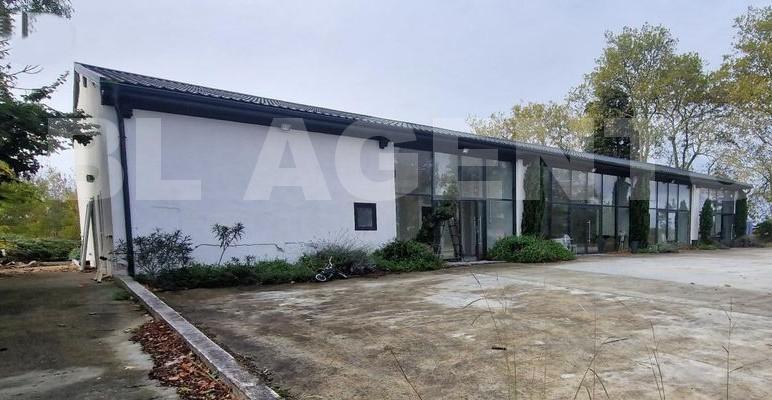 Maison 20 Pièce(s) MAS-SAINTES-PUELLES - Photo 3
