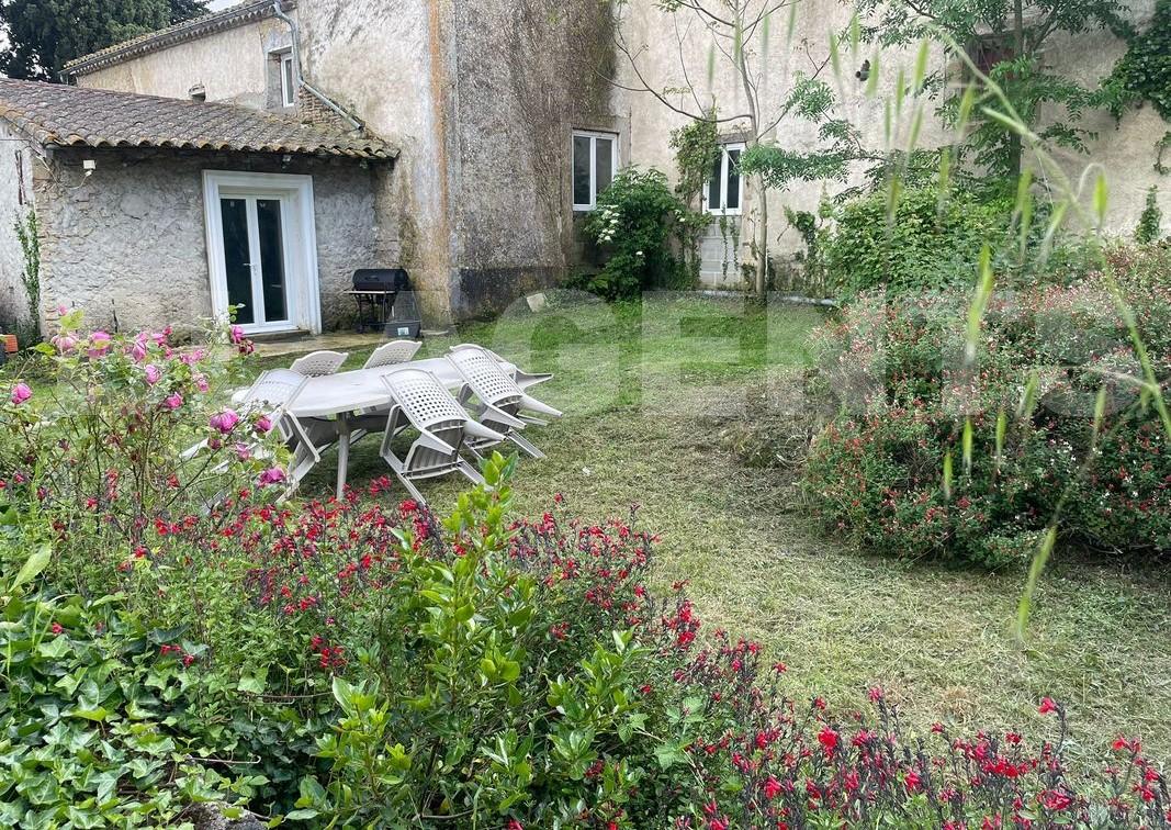 Maison 20 Pièce(s) MAS-SAINTES-PUELLES - Photo 4