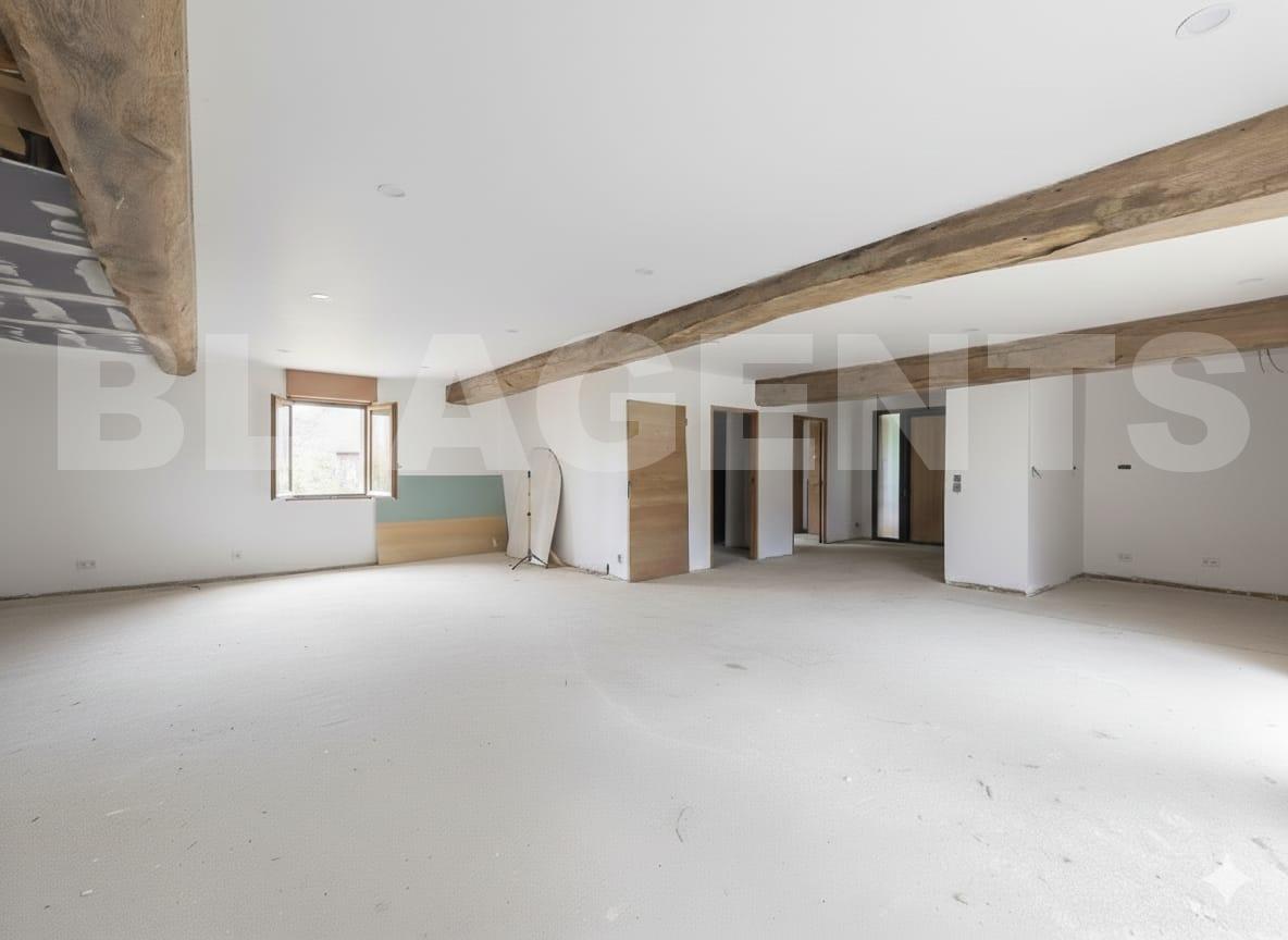 Maison 11 Pièce(s) LALONGUE - Photo 1