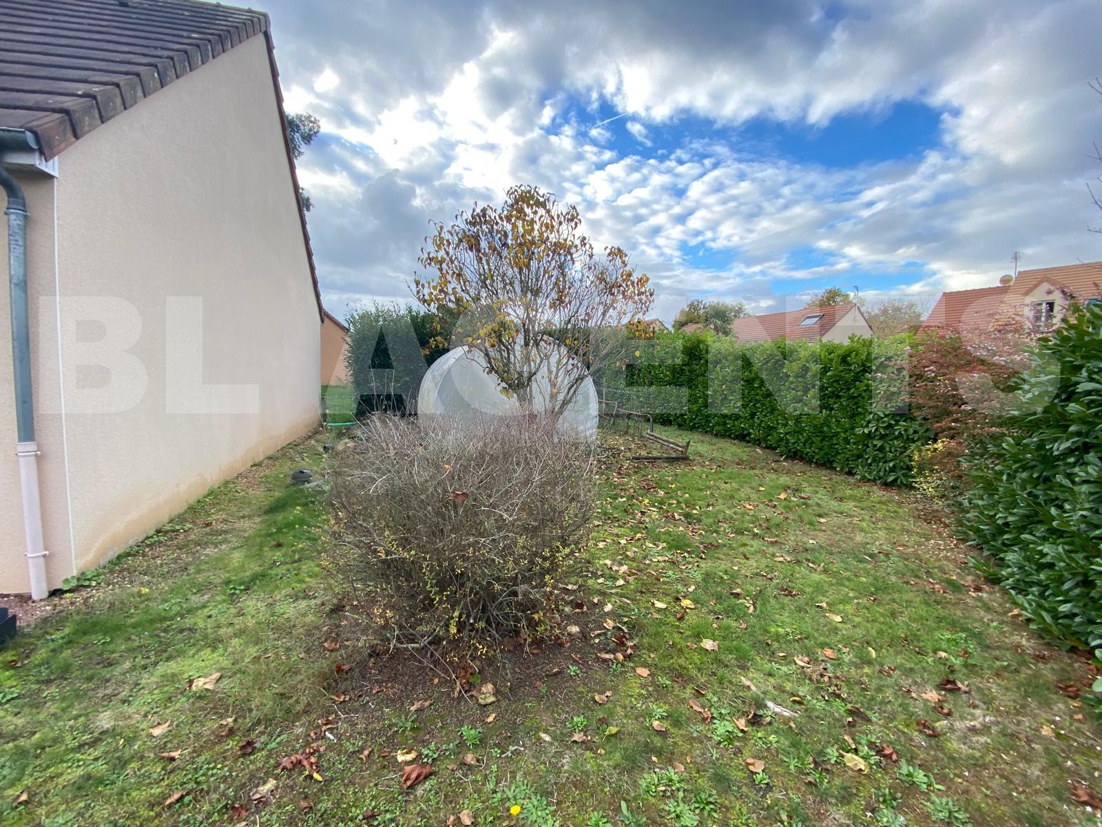 Maison de lotissement 4 Pièce(s) VOIVRES-LES-LE-MANS - Photo 2