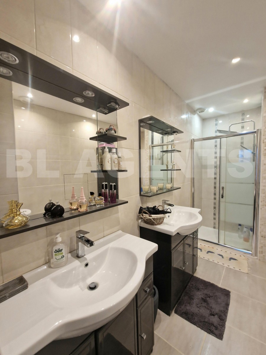 Maison 8 Pièce(s) LANGEAIS - Photo 14